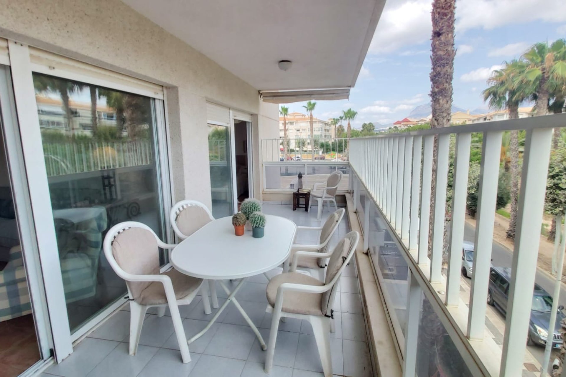 Resale - Apartment / flat -
Albir