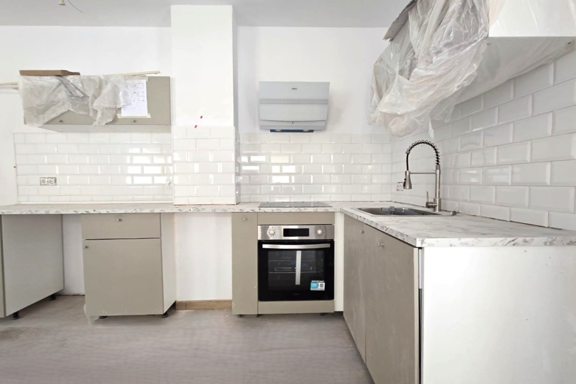 Resale - Apartment / flat -
Alfaz del Pi - Alfas del Pí