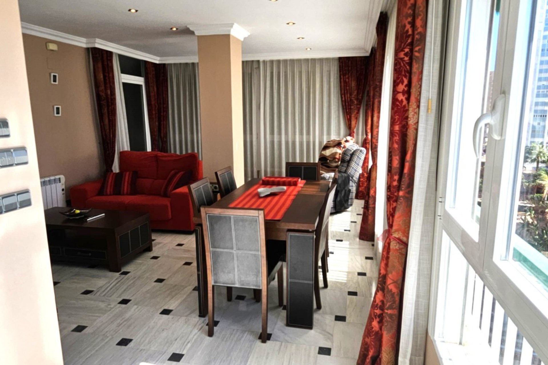 Resale - Apartment / flat -
Benidorm - Levante