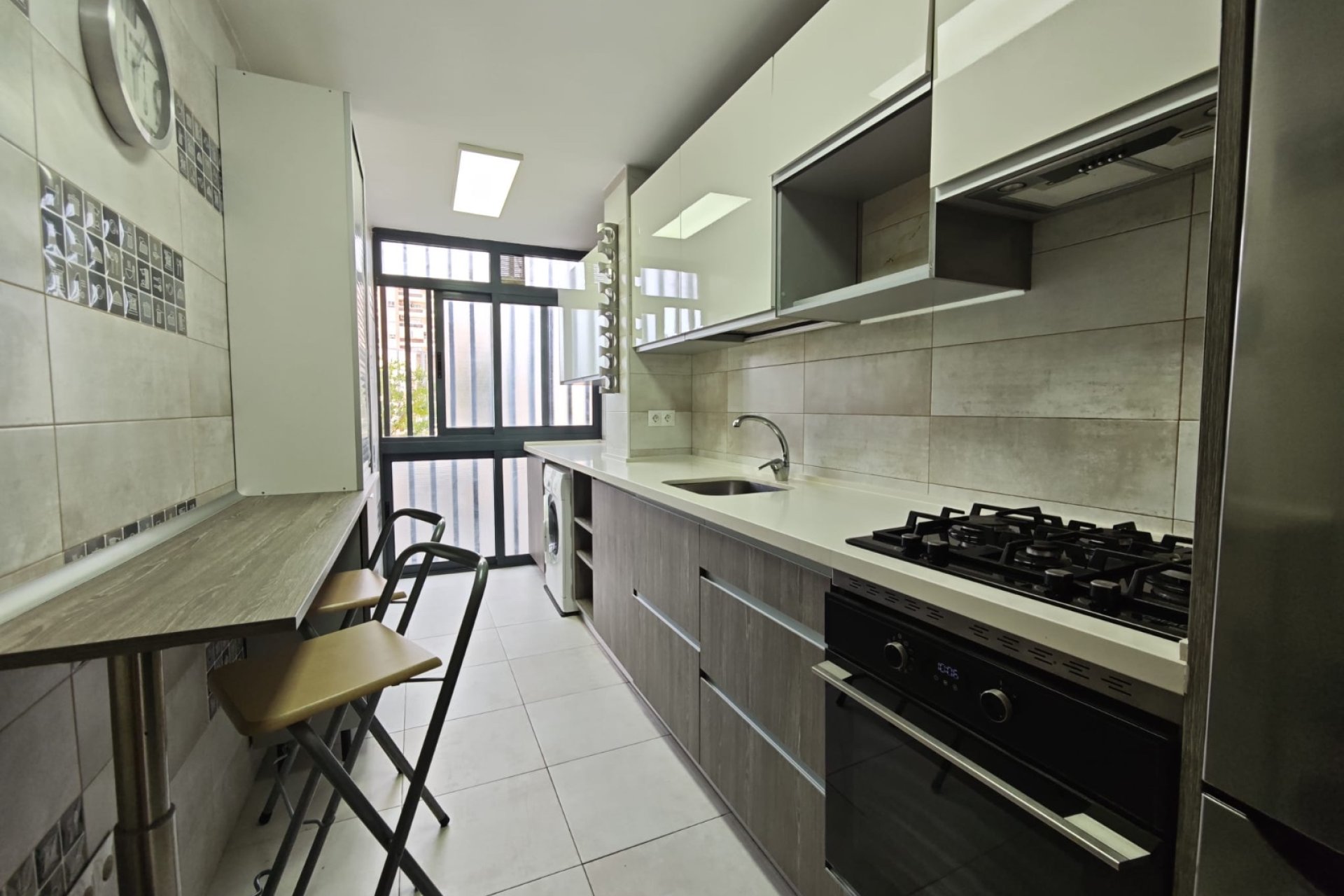 Resale - Apartment / Flat -
Benidorm - Poniente