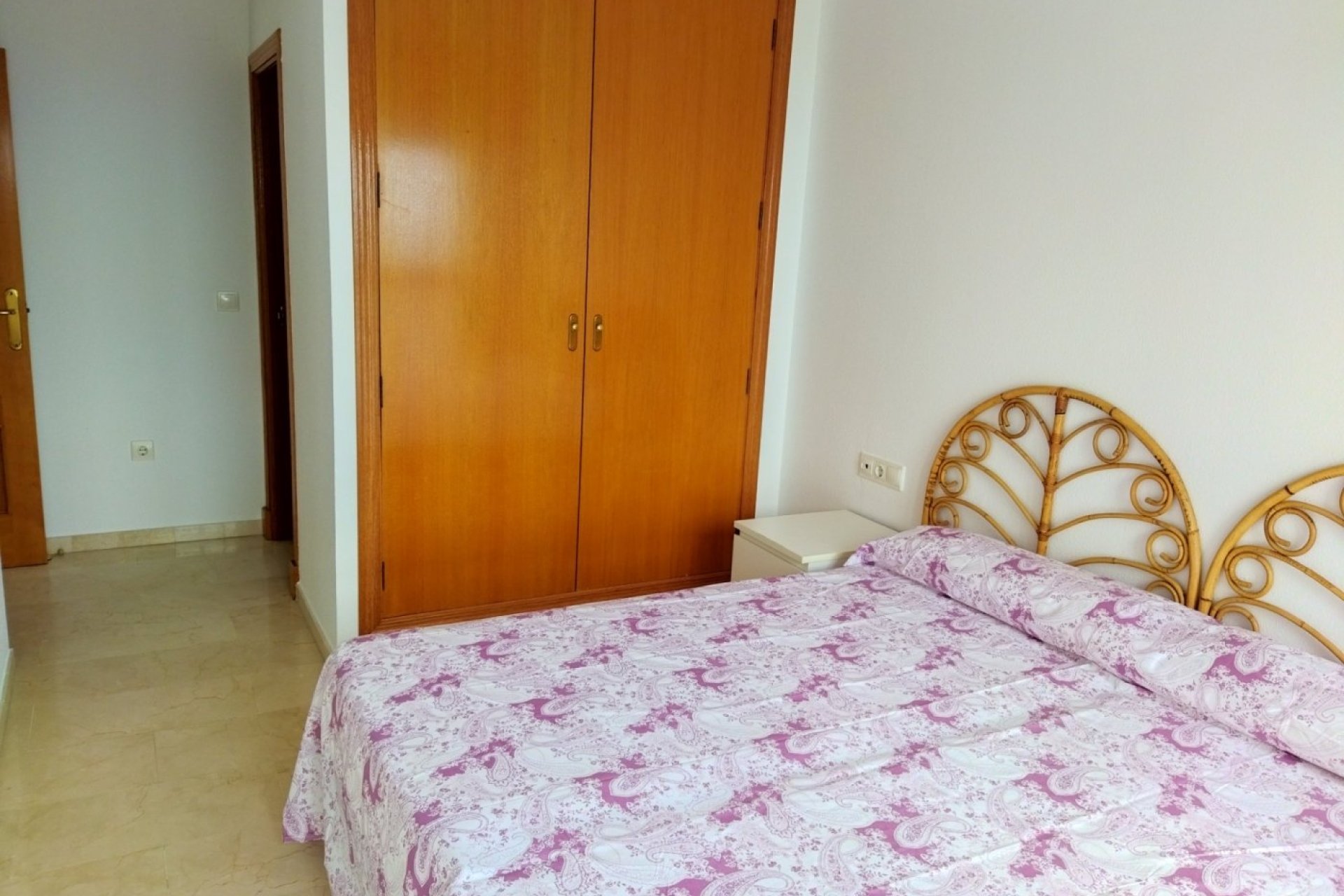 Resale - Apartment / flat -
Benidorm - Rincón de Loix