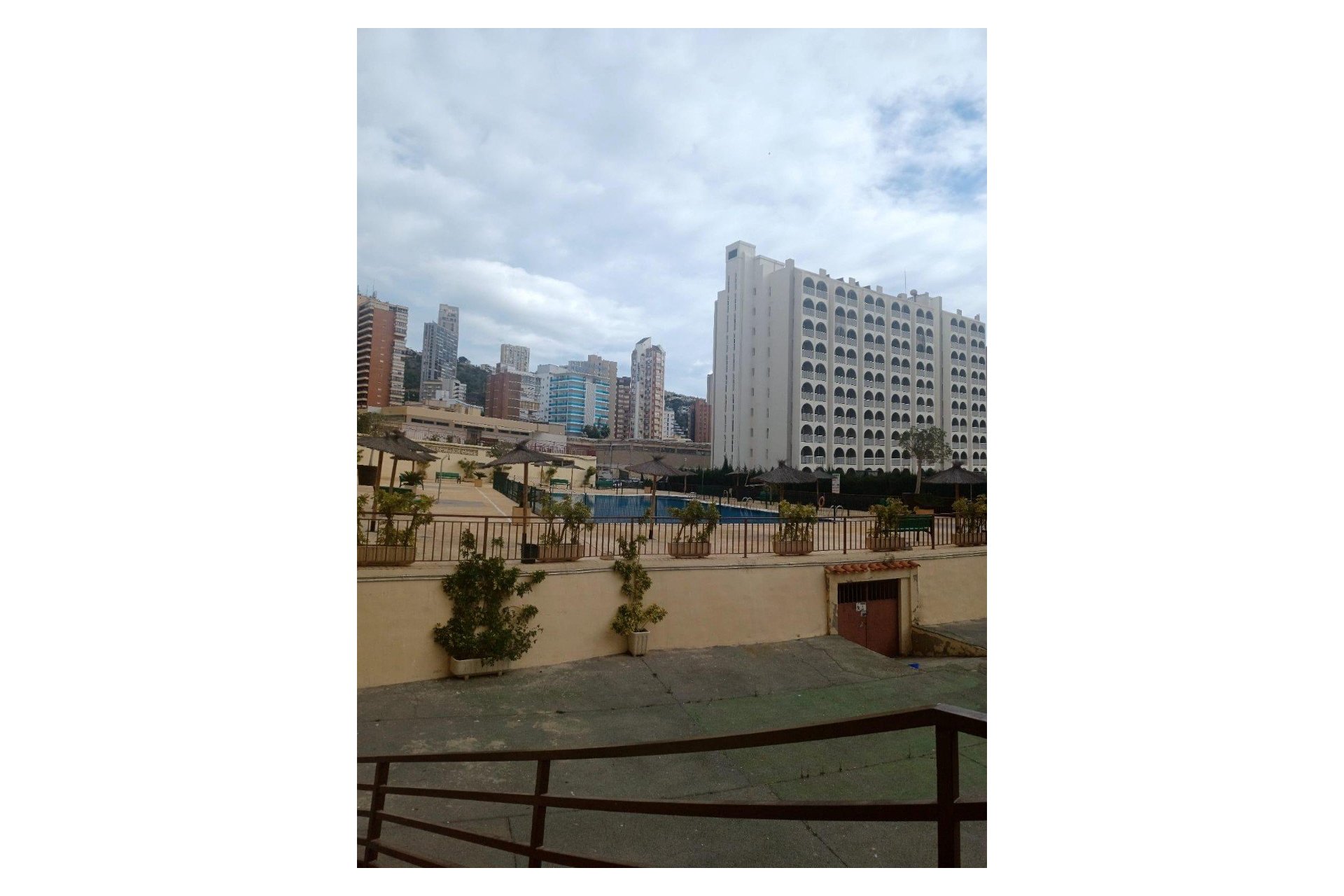 Resale - Apartment / flat -
Benidorm - Rincón de Loix