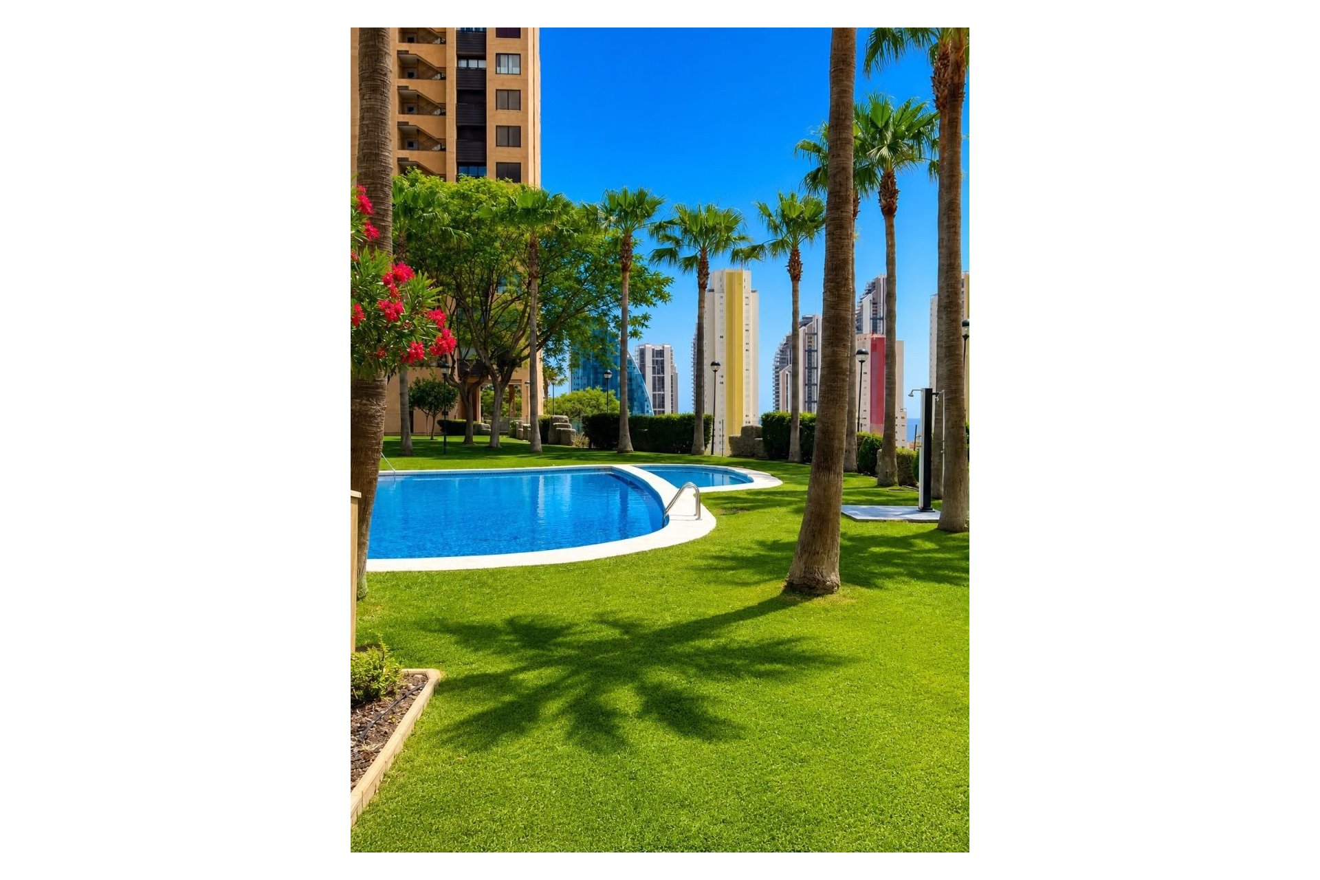 Resale - Apartment / Flat -
Benidorm - Zona de Poniente
