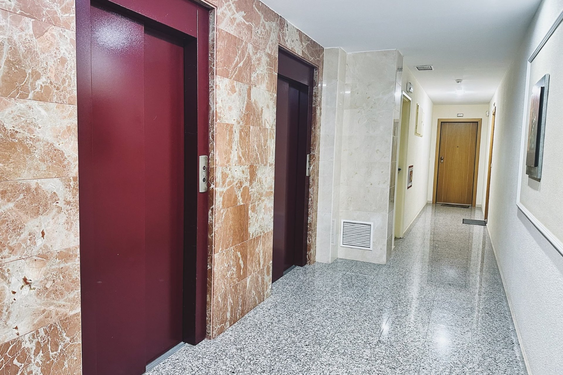 Resale - Apartment / Flat -
Benidorm - Zona de Poniente