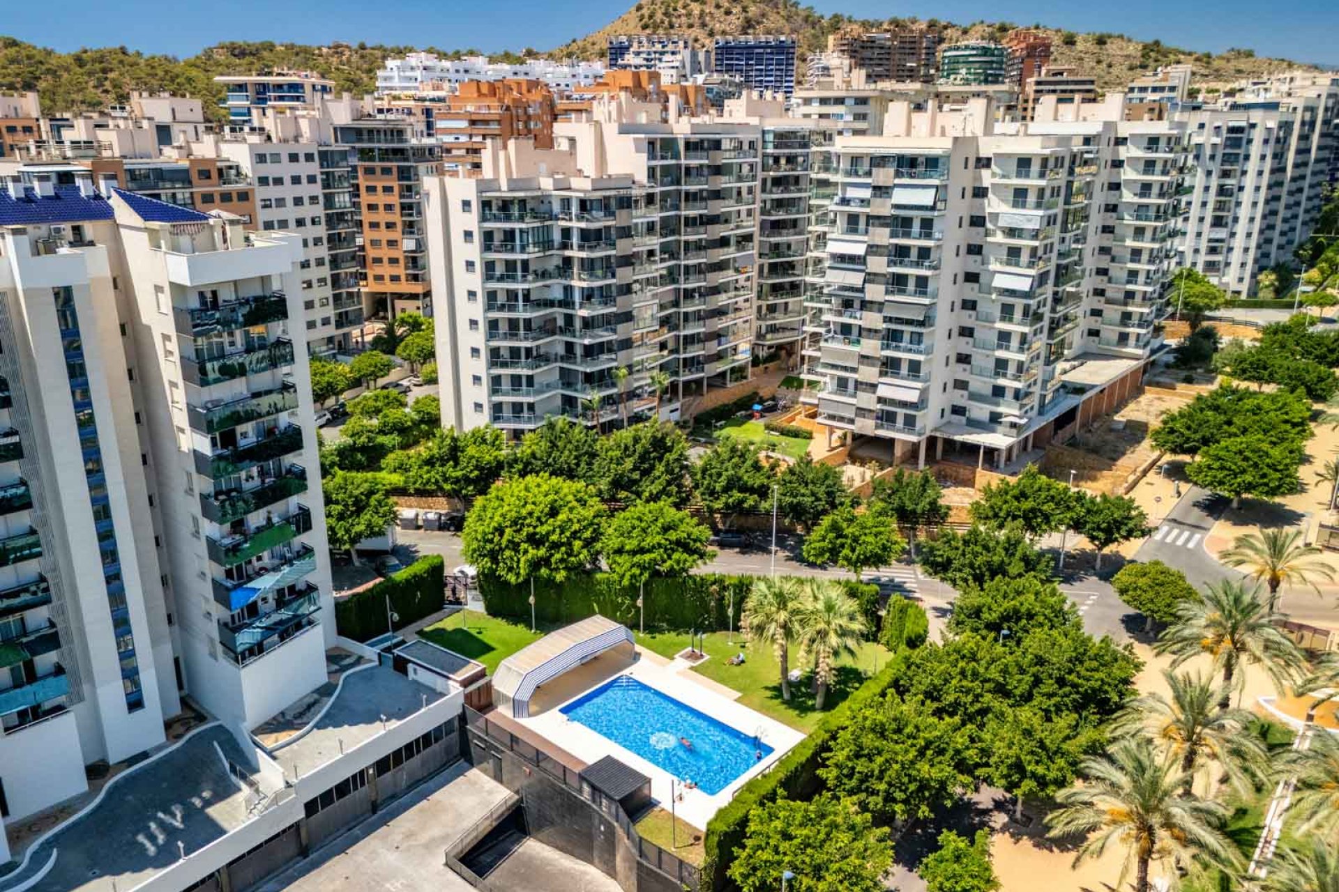 Resale - Apartment -
Villajoyosa - Cala de Finestrat