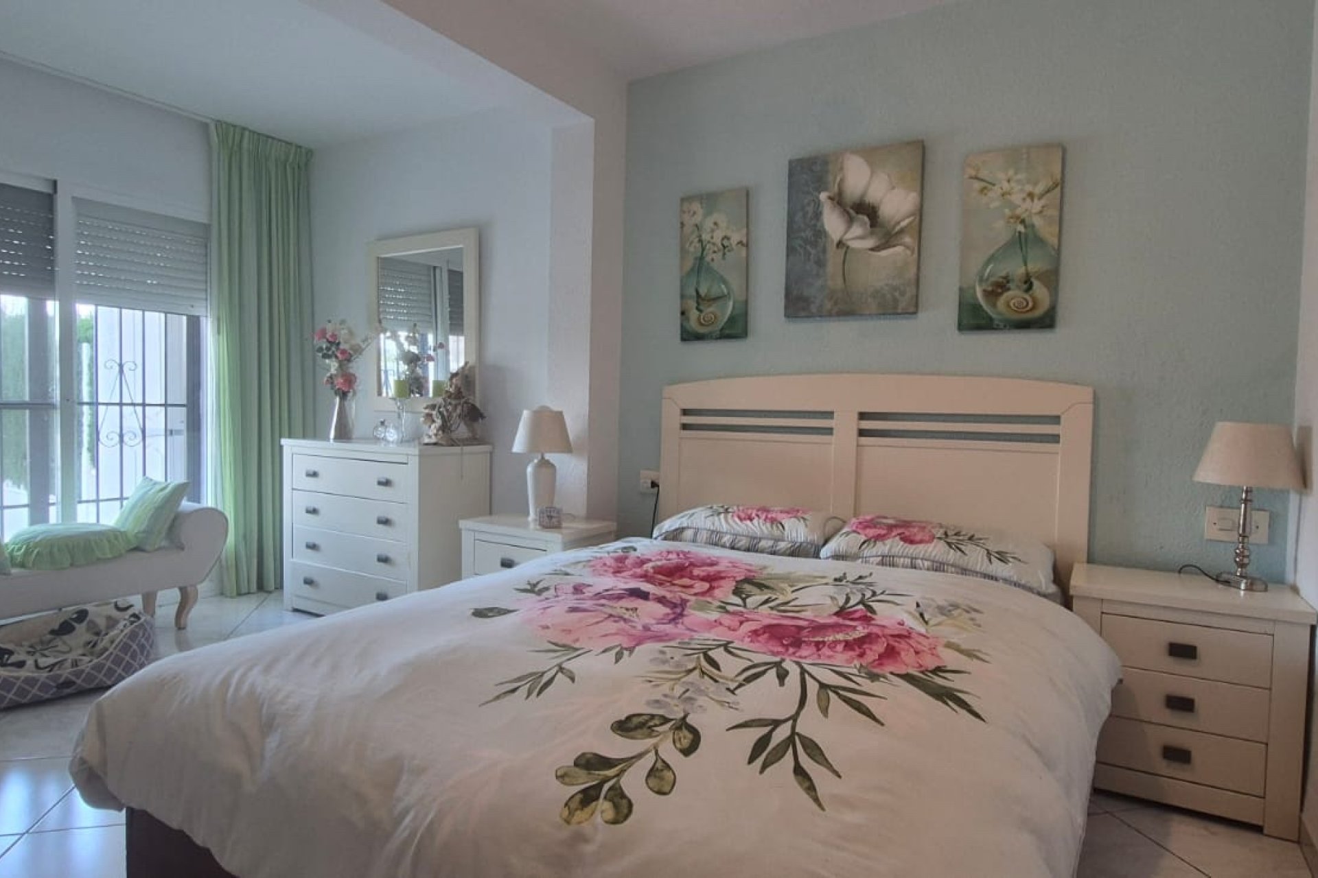 Resale - Bungalow -
Albir
