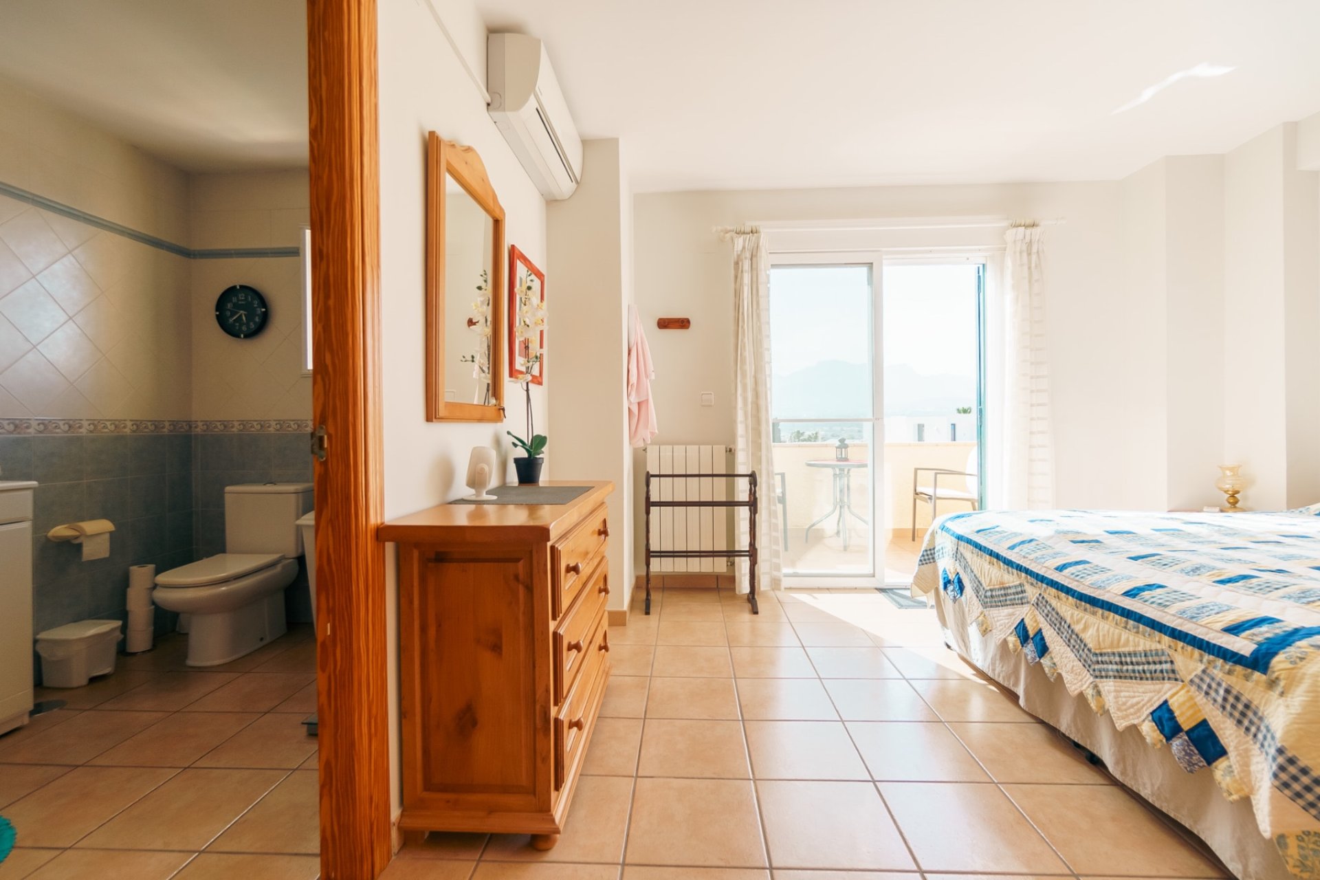 Resale - Bungalow -
Albir