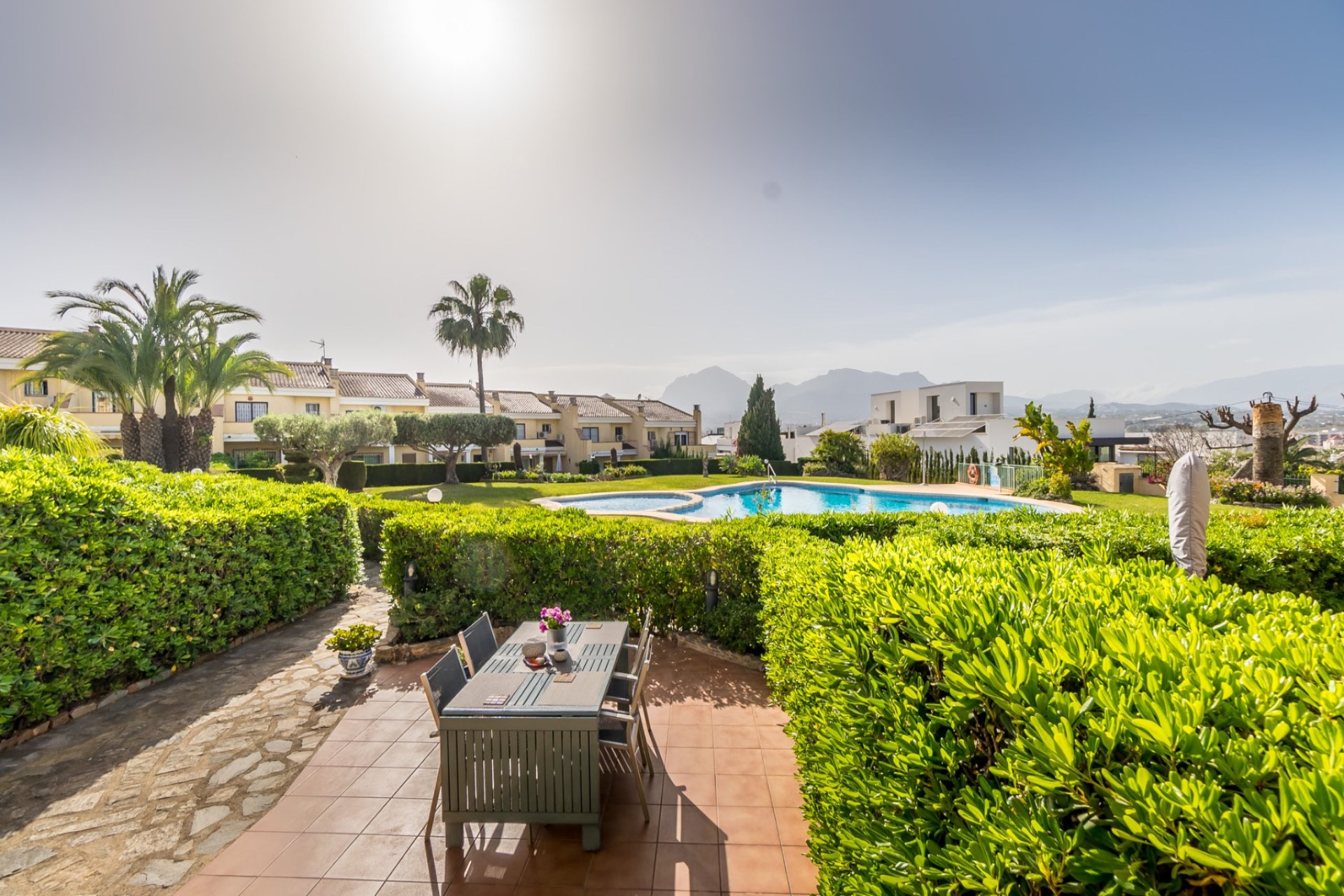 Resale - Bungalow -
Albir