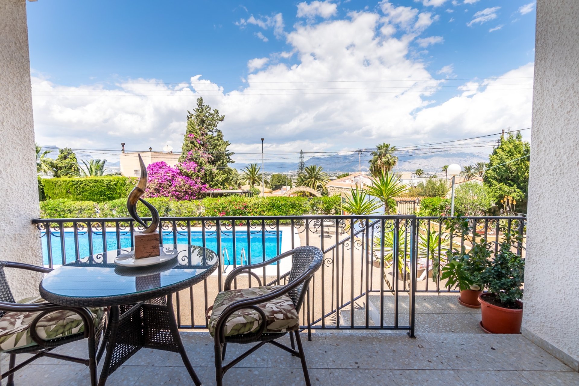 Resale - Bungalow -
Albir
