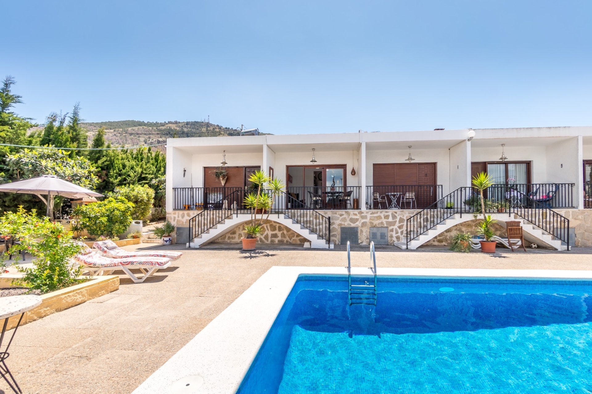 Resale - Bungalow -
Albir