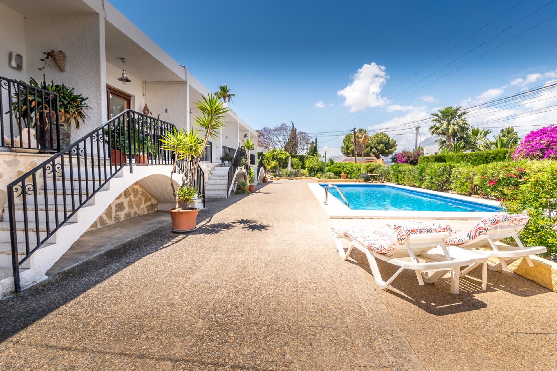 Resale - Bungalow -
Albir