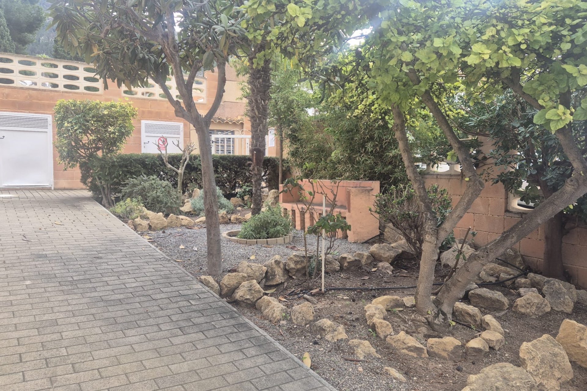 Resale - Bungalow -
Albir