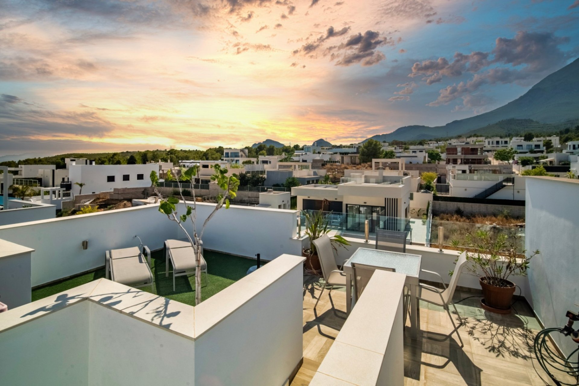 Resale - Bungalow -
Polop - La Alberca