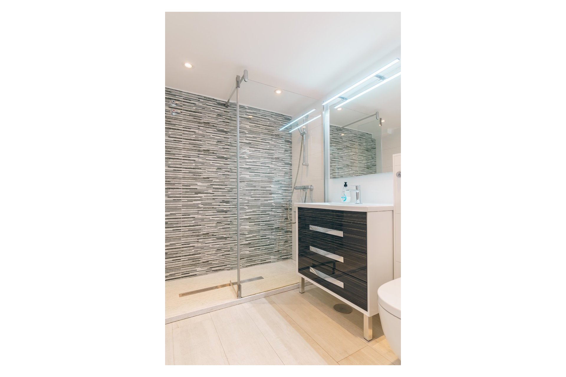 Resale -  Chalet / Villa -
Albir