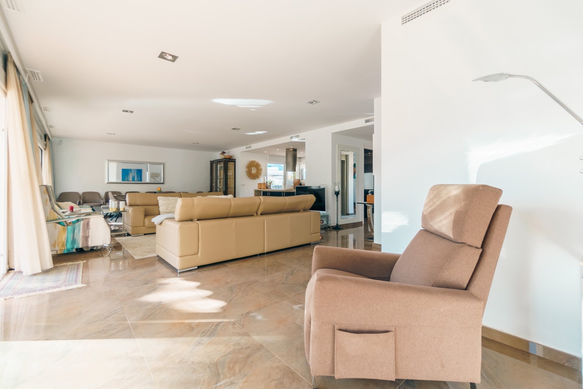 Resale -  Chalet / Villa -
Albir