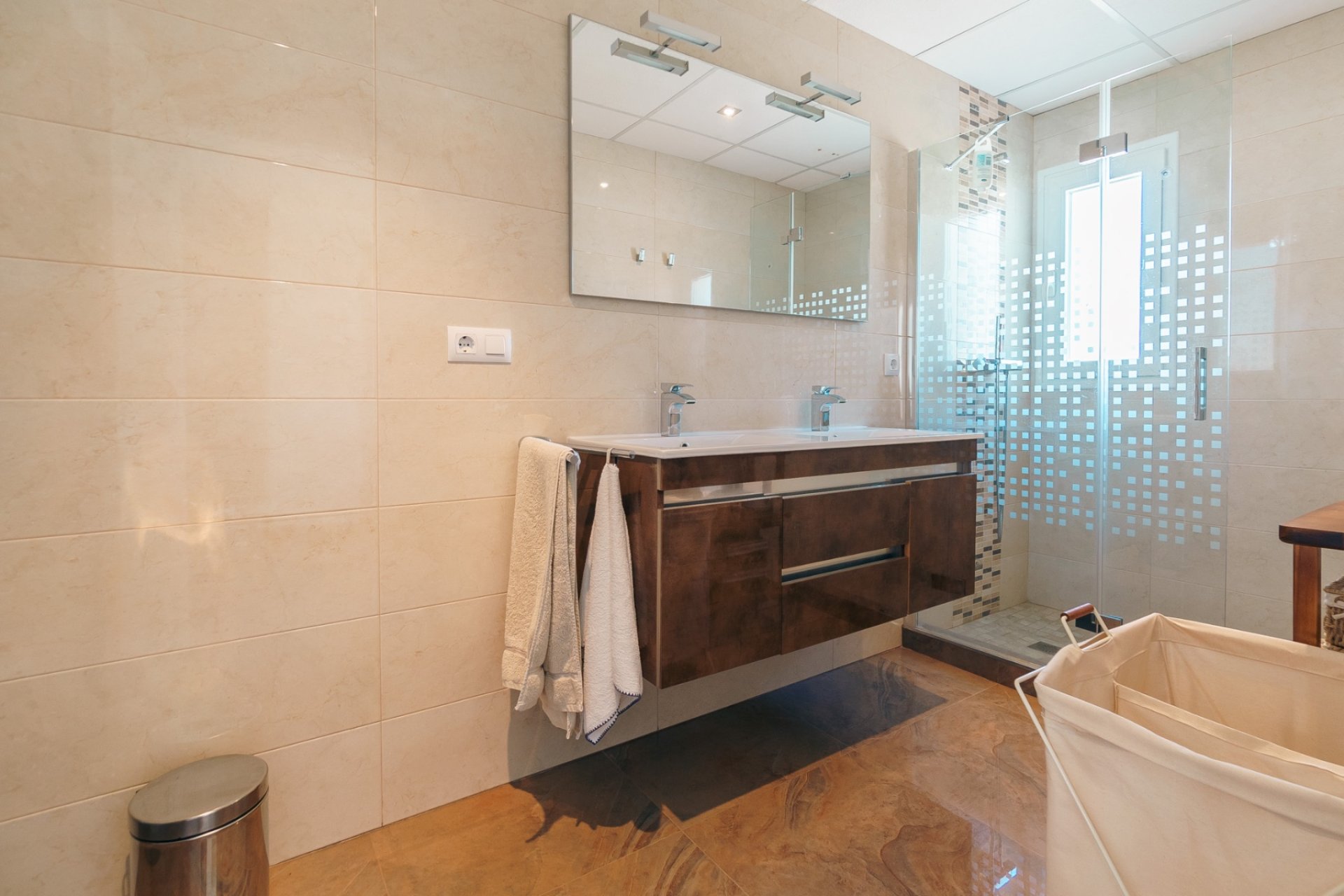 Resale -  Chalet / Villa -
Albir