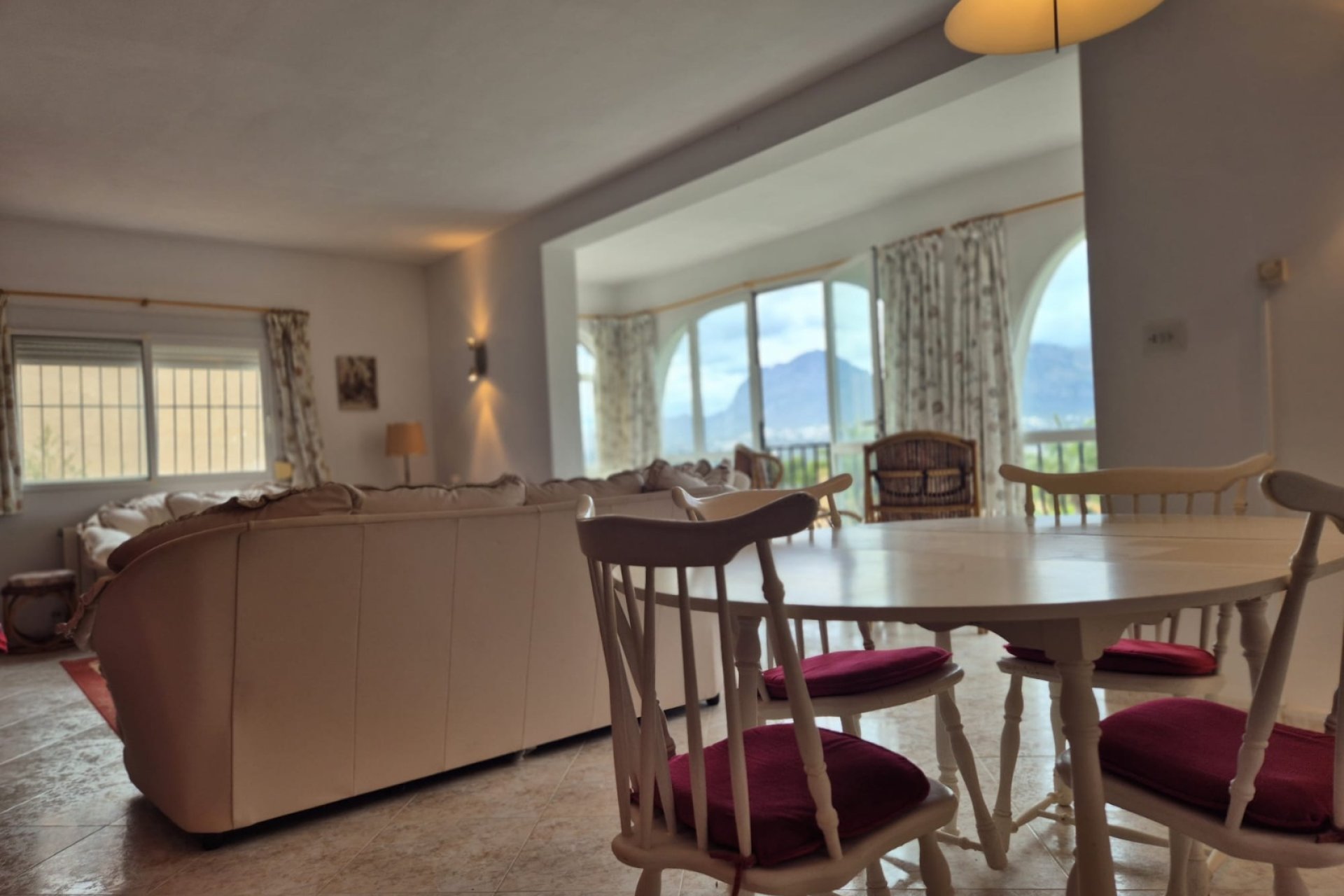 Resale -  Chalet / Villa -
Albir