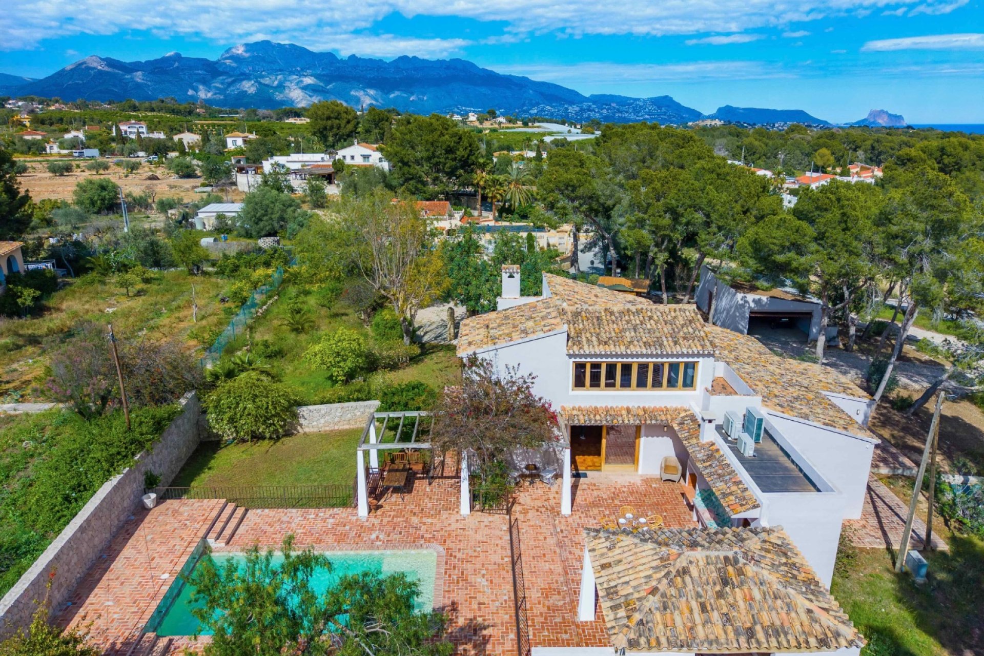 Resale -  Chalet / Villa -
Alfaz del Pi - Alfas del Pí