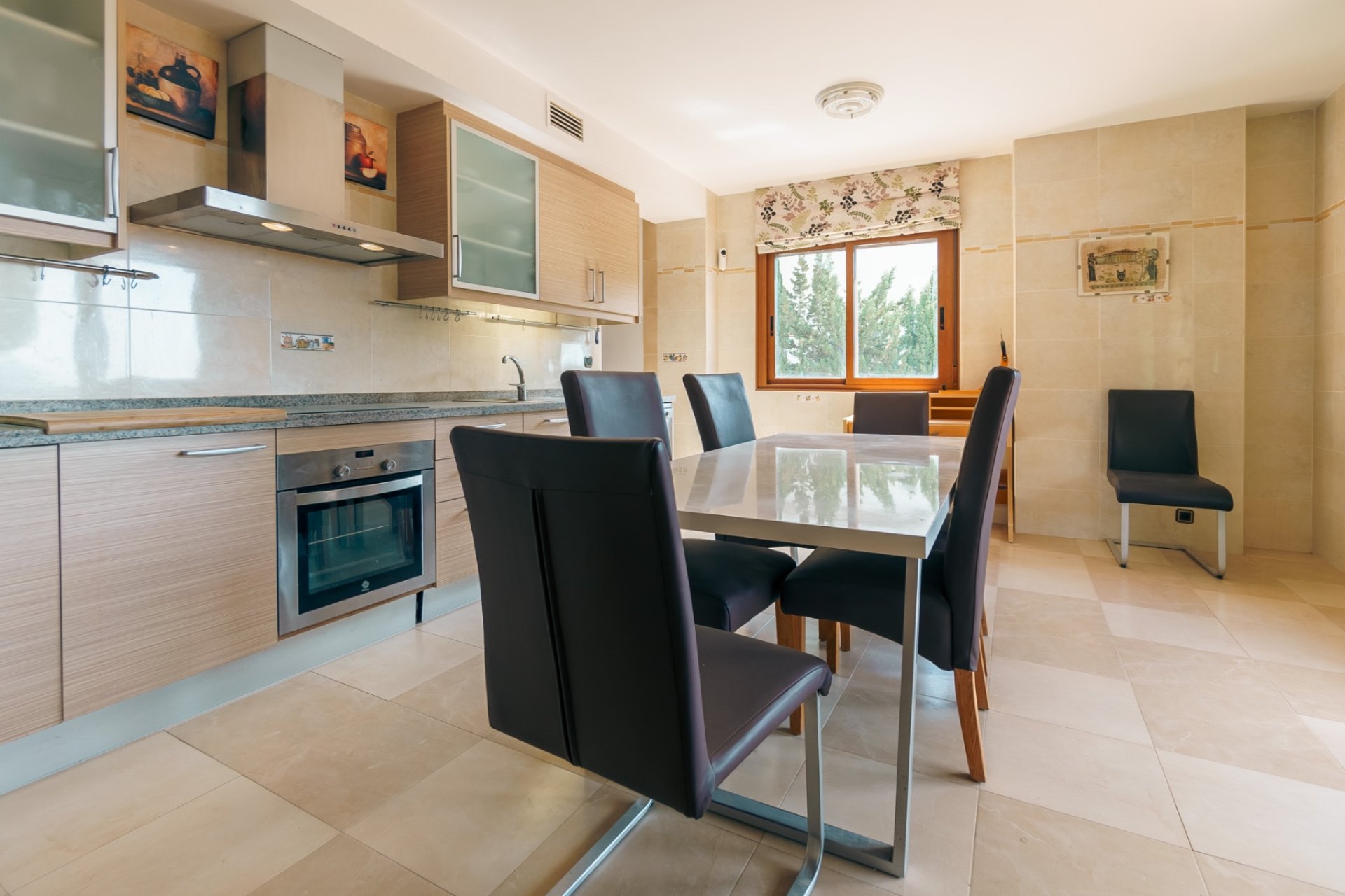 Resale -  Chalet / Villa -
Altea