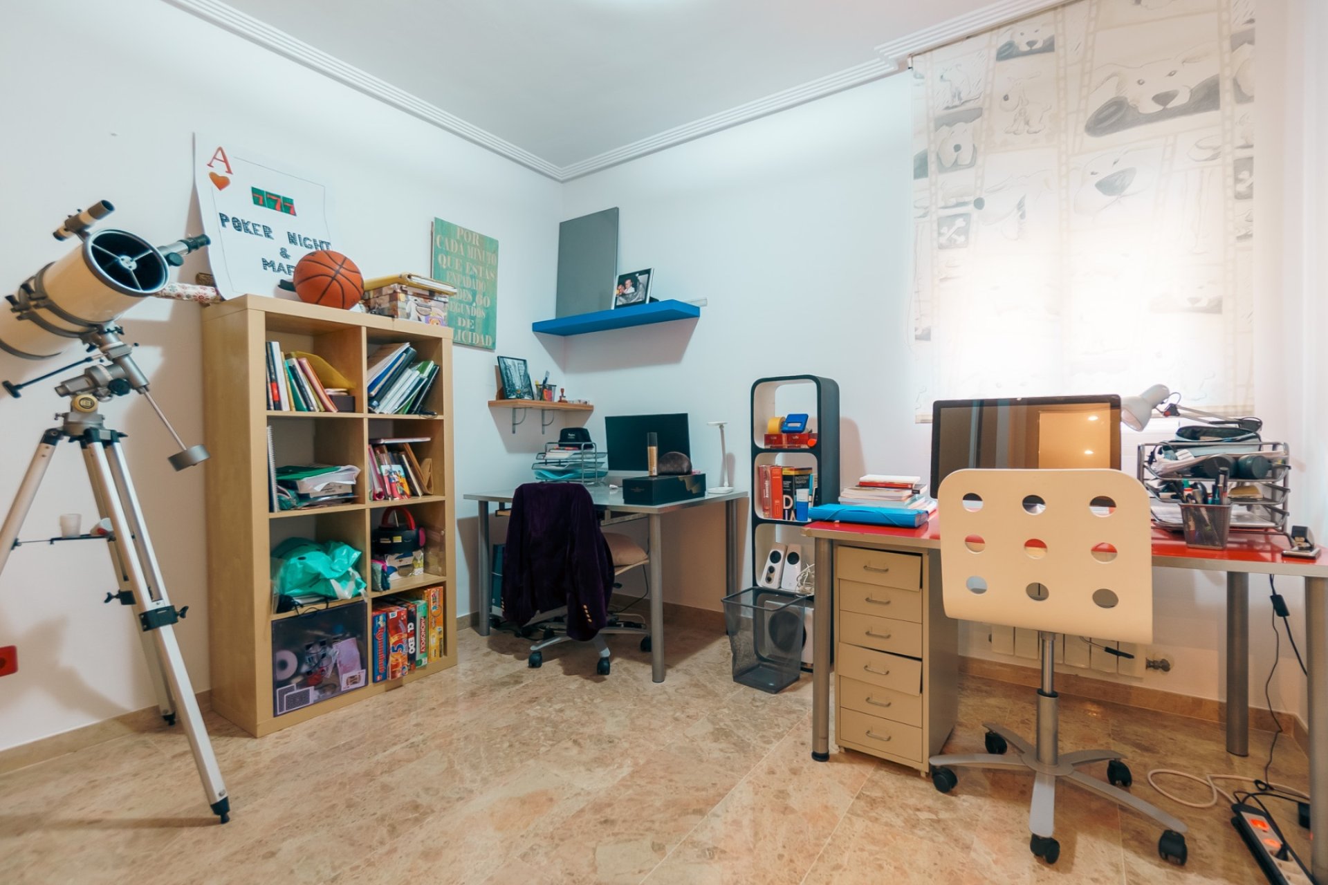 Resale -  Chalet / Villa -
Benidorm