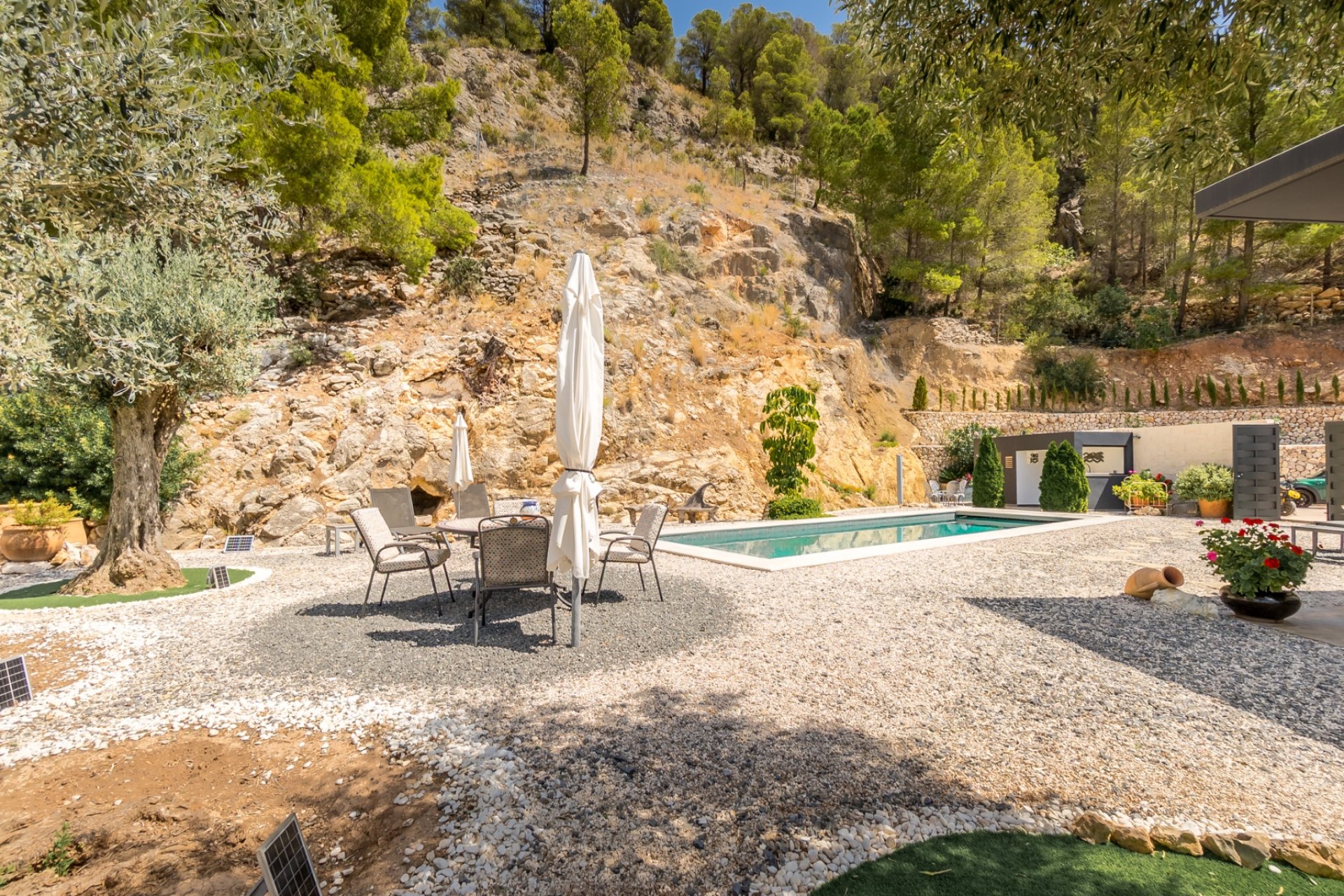 Resale -  Chalet / Villa -
Callosa De Ensarrià