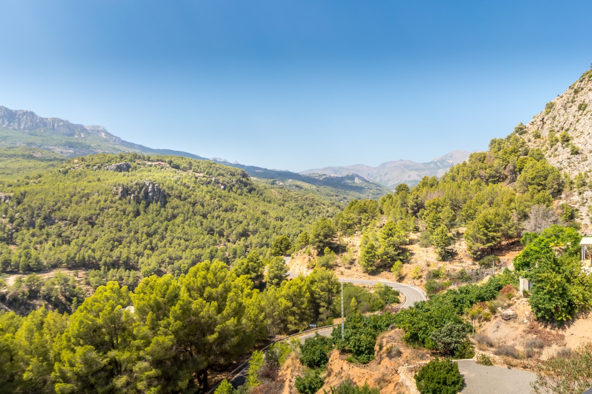 Resale -  Chalet / Villa -
Callosa De Ensarrià