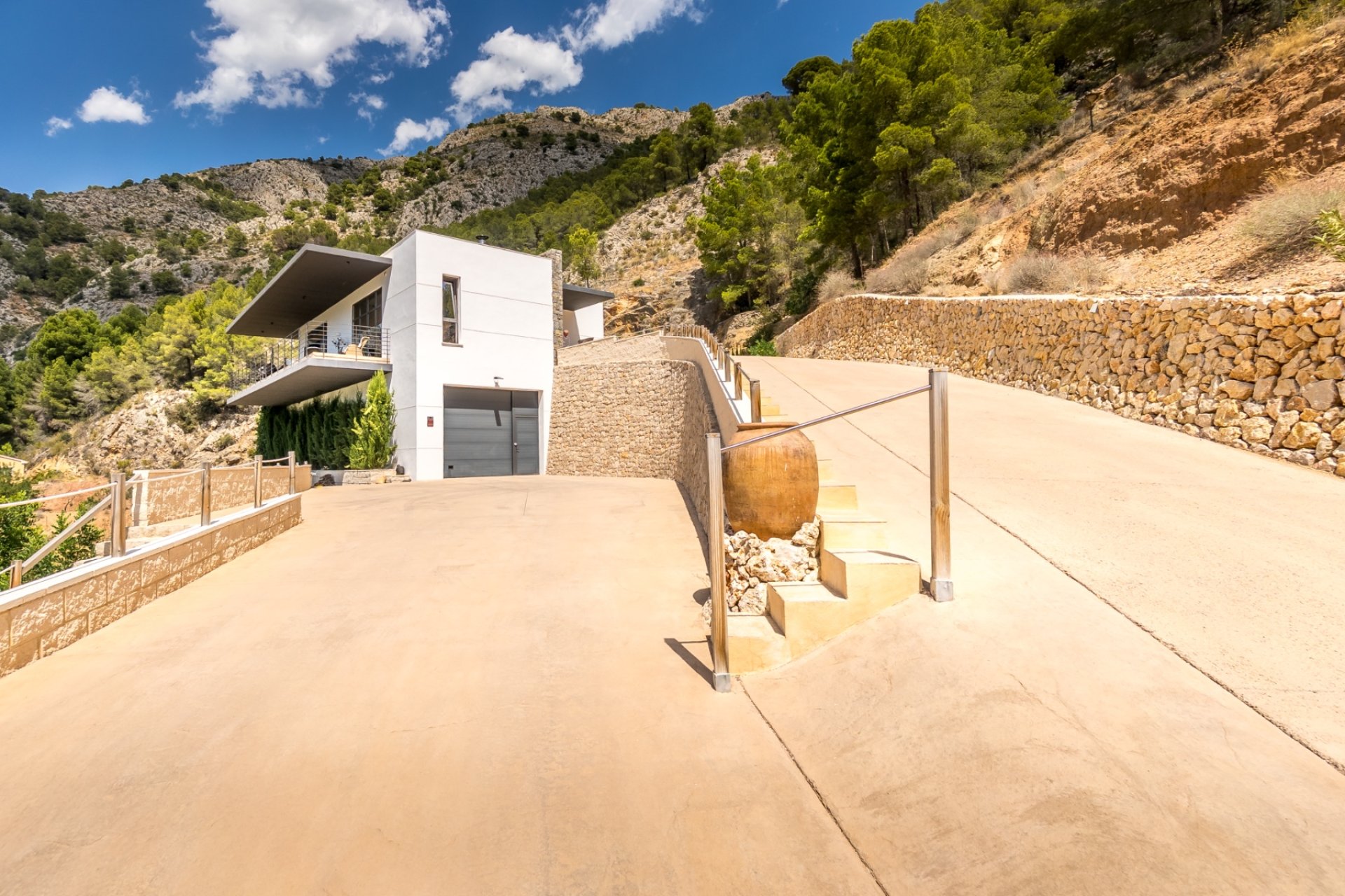 Resale -  Chalet / Villa -
Callosa De Ensarrià