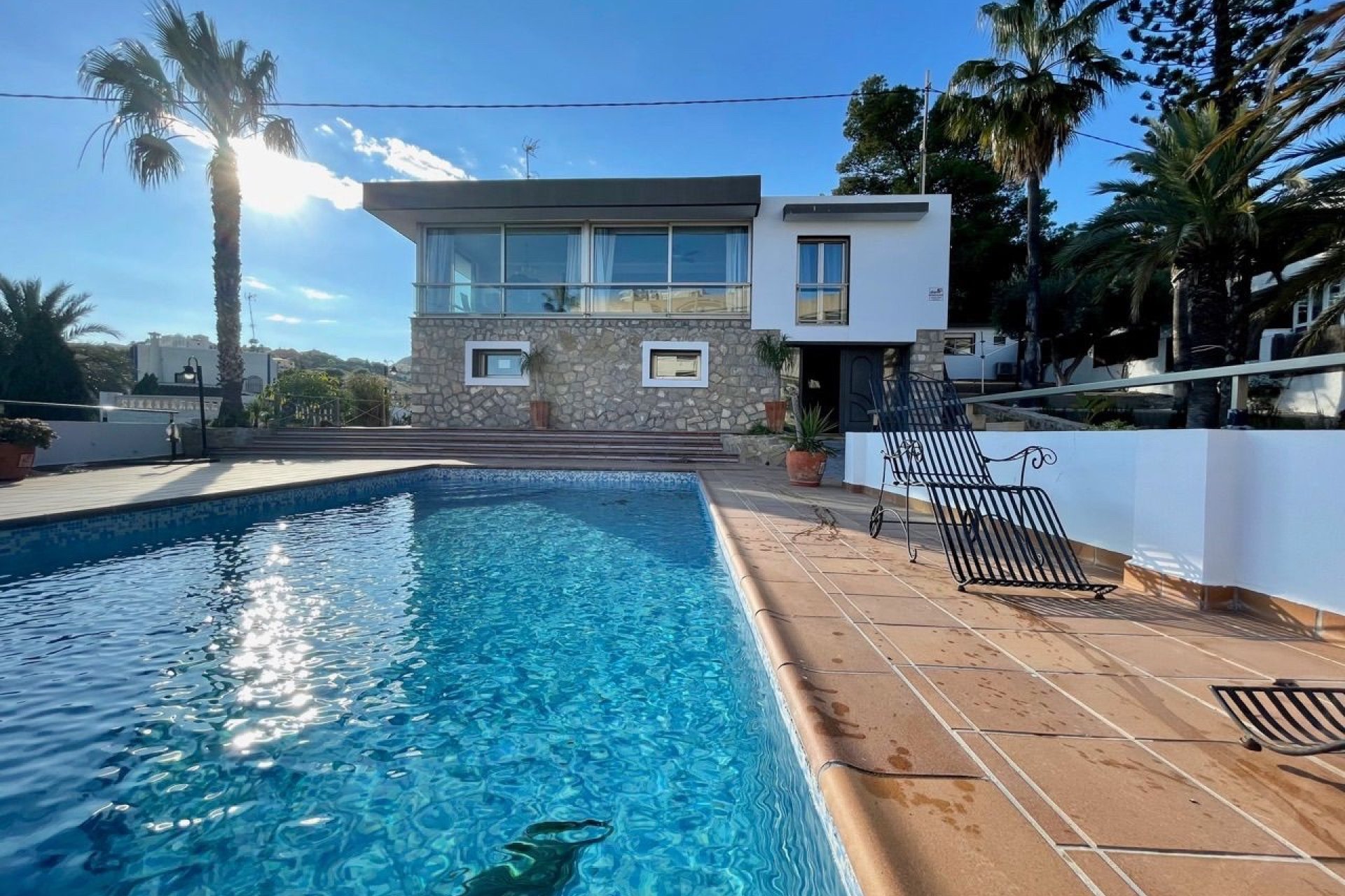 Resale -  Chalet / Villa -
El Campello