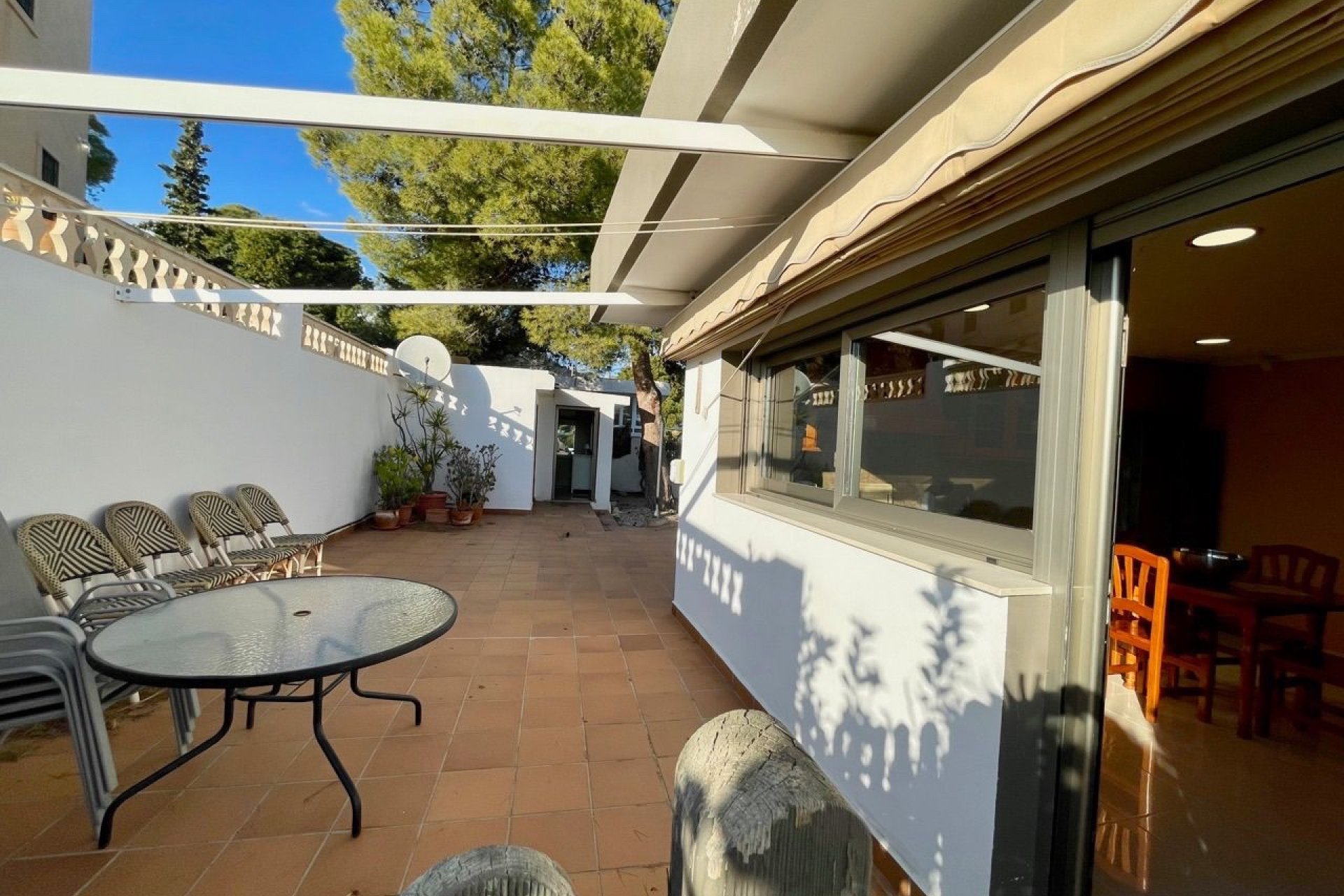 Resale -  Chalet / Villa -
El Campello