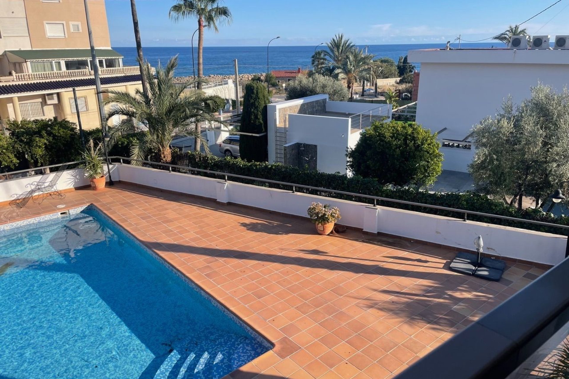 Resale -  Chalet / Villa -
El Campello