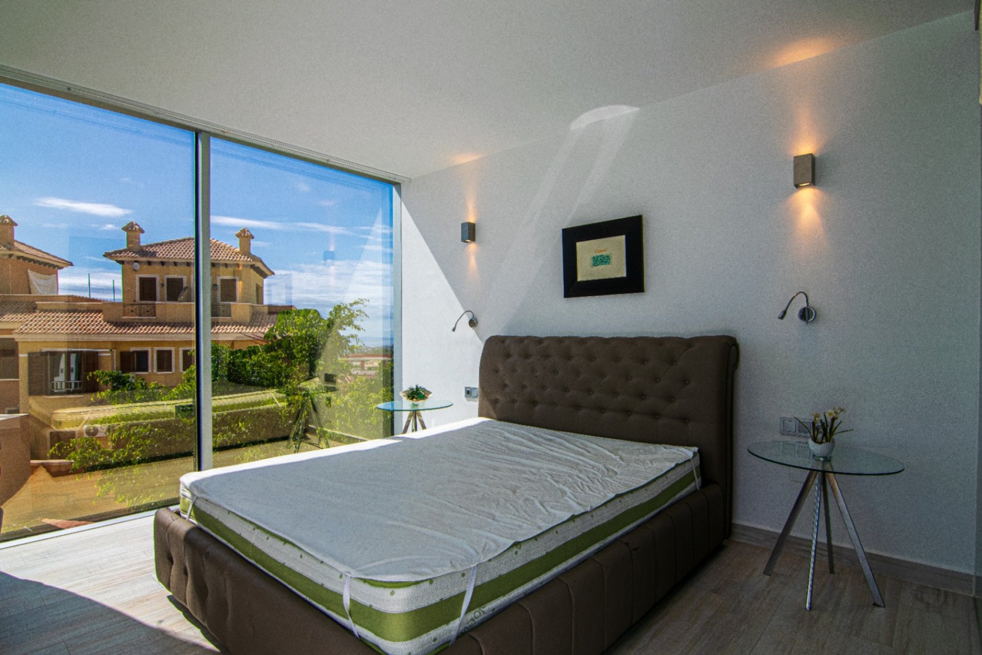Resale -  Chalet / Villa -
Finestrat