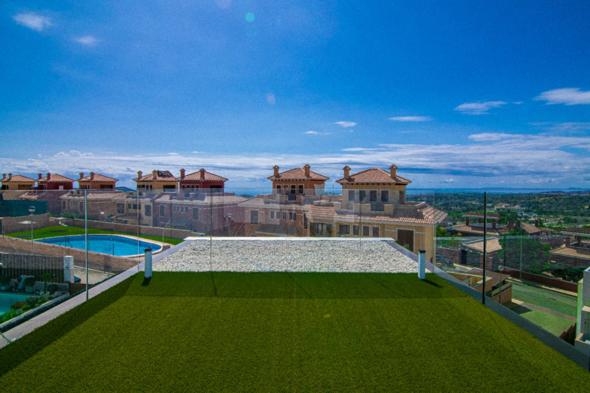 Resale -  Chalet / Villa -
Finestrat