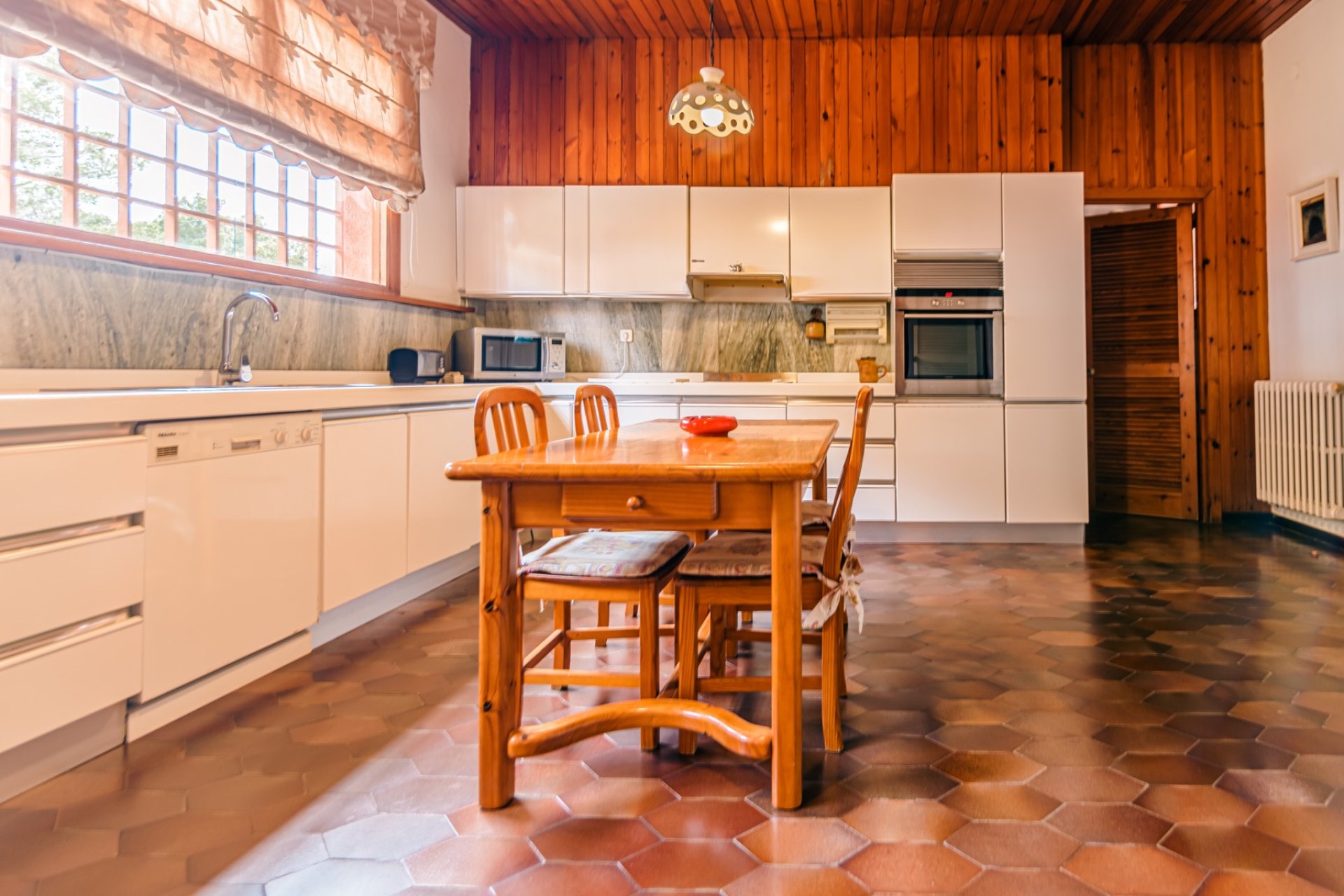 Resale -  Chalet / Villa -
La Nucía
