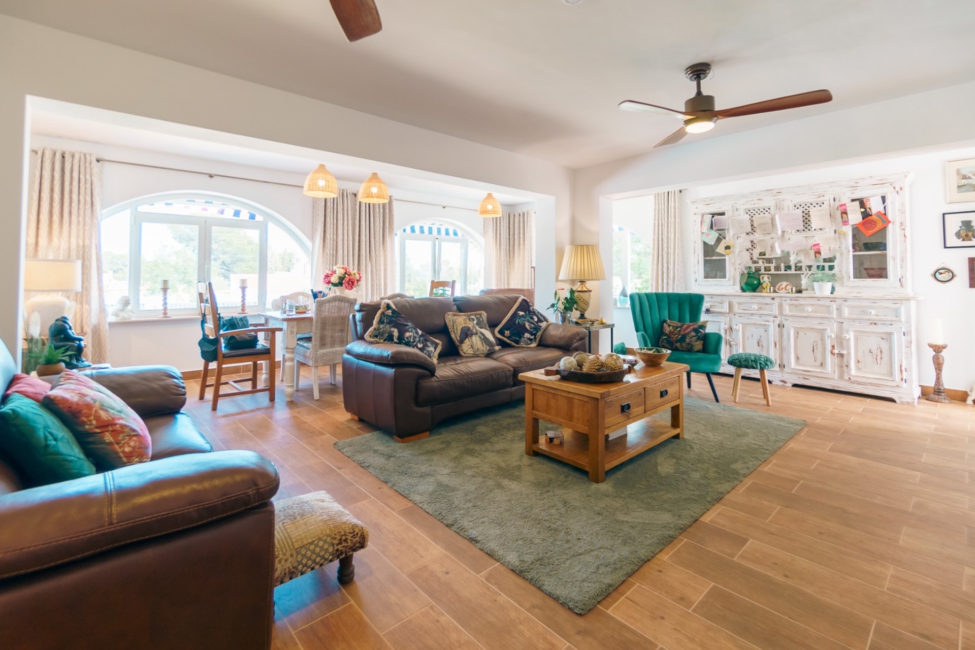 Resale -  Chalet / Villa -
La Nucía