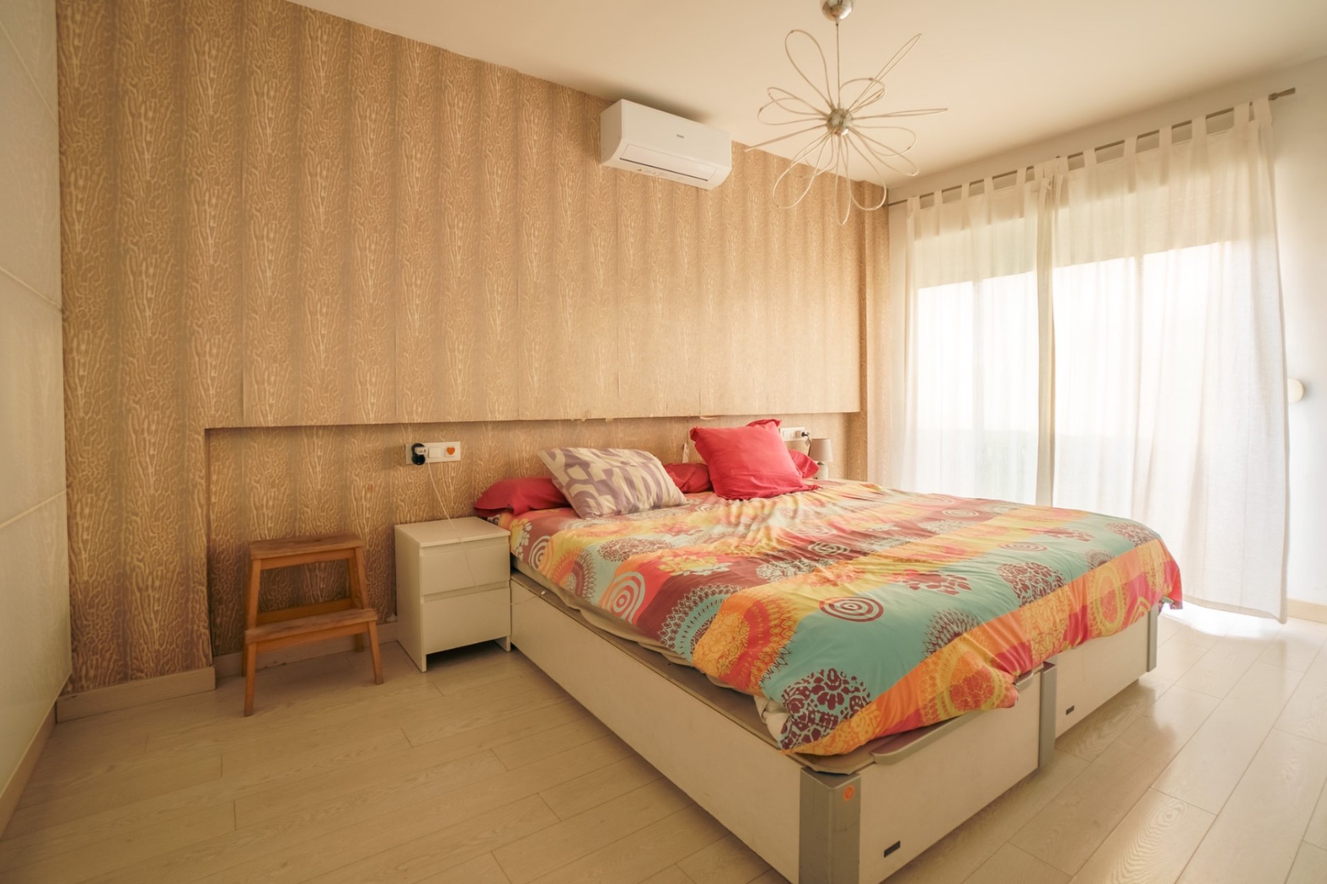 Resale -  Chalet / Villa -
La Nucía