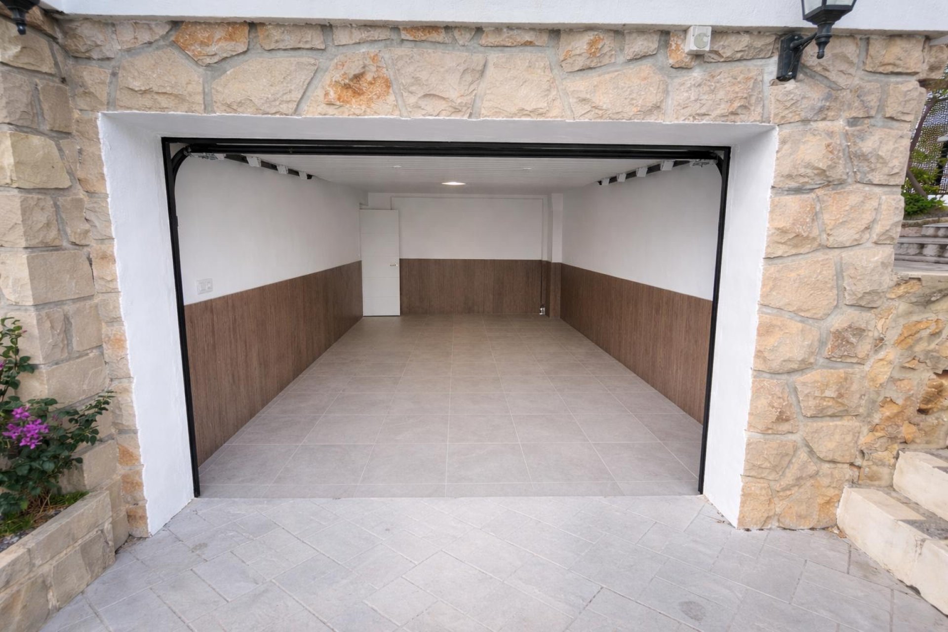 Resale -  Chalet / Villa -
La Nucía