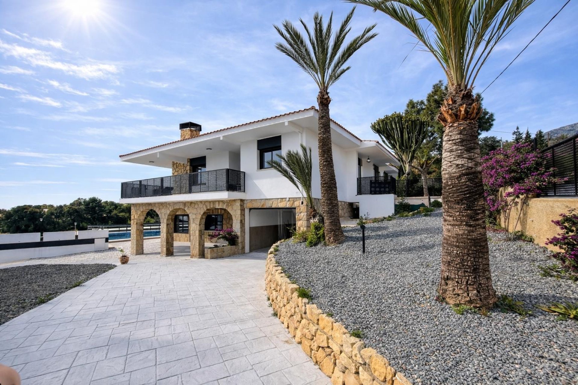 Resale -  Chalet / Villa -
La Nucía