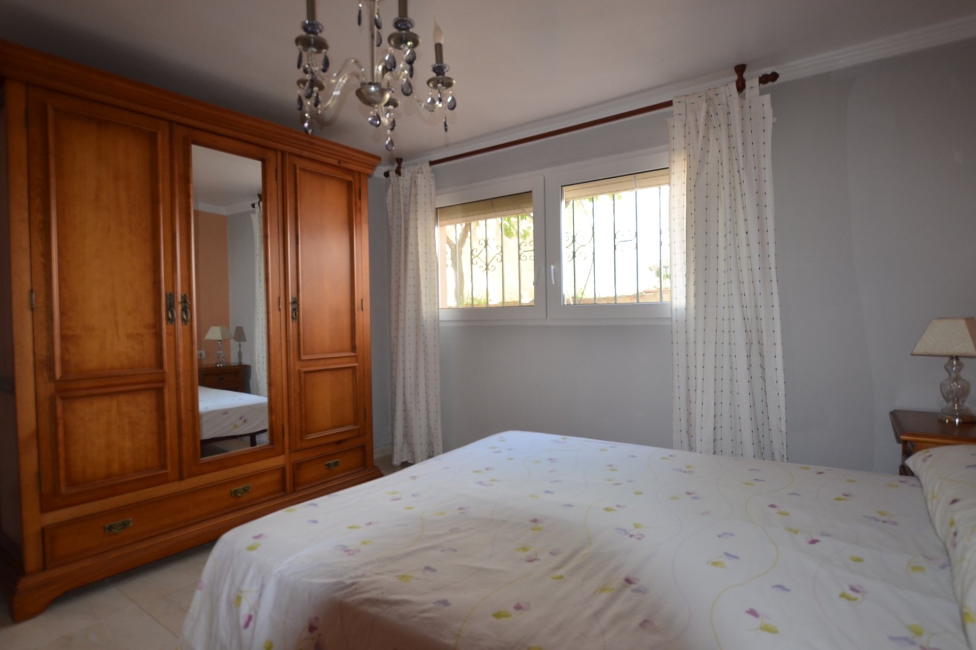 Resale -  Chalet / Villa -
La Nucía