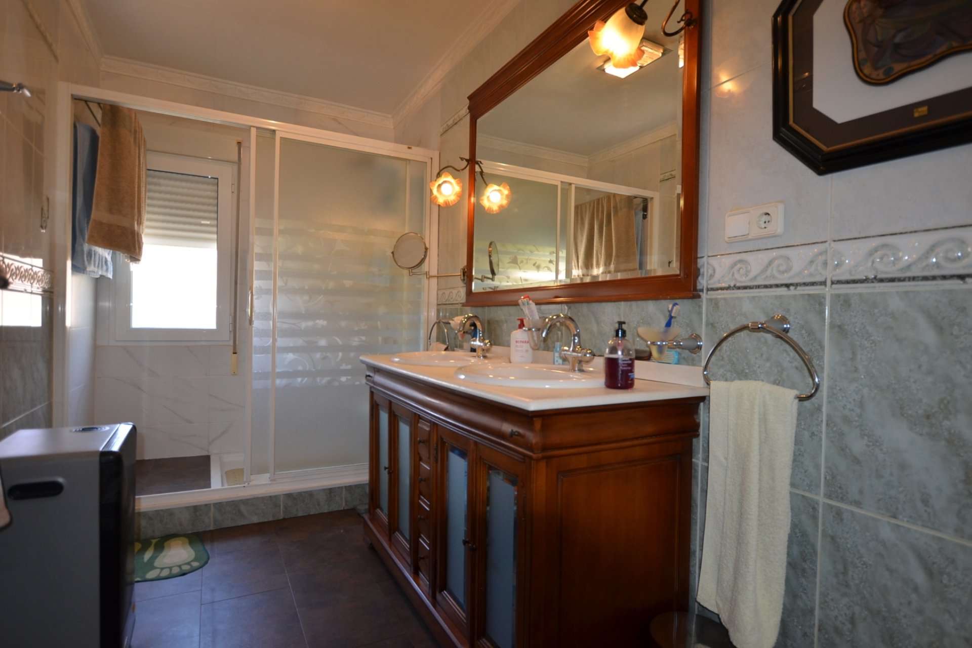 Resale -  Chalet / Villa -
La Nucía