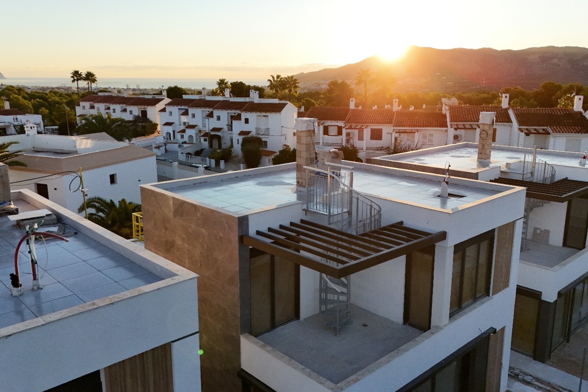 Resale -  Chalet / Villa -
La Nucía