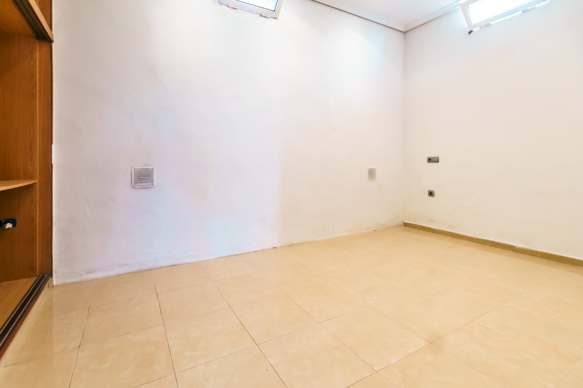 Resale -  Chalet / Villa -
La Nucía