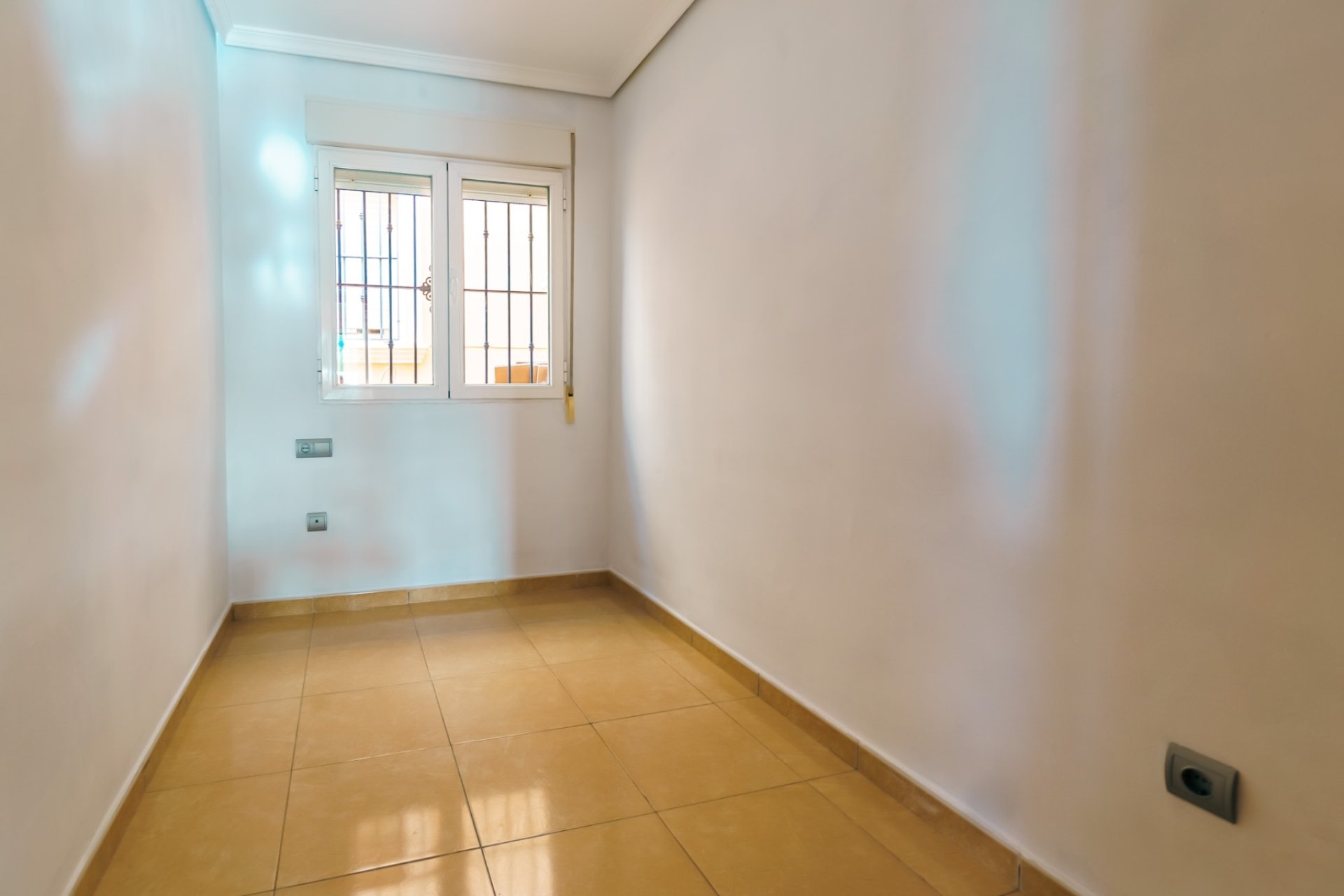 Resale -  Chalet / Villa -
La Nucía