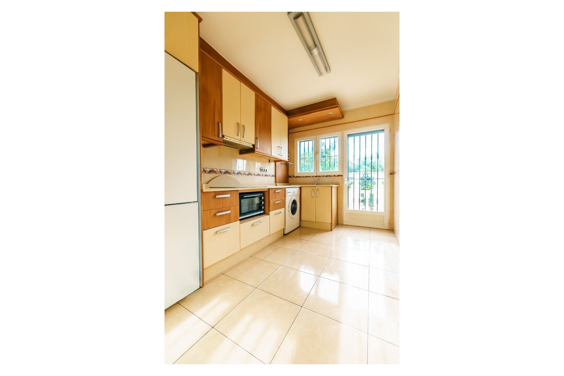 Resale -  Chalet / Villa -
La Nucía