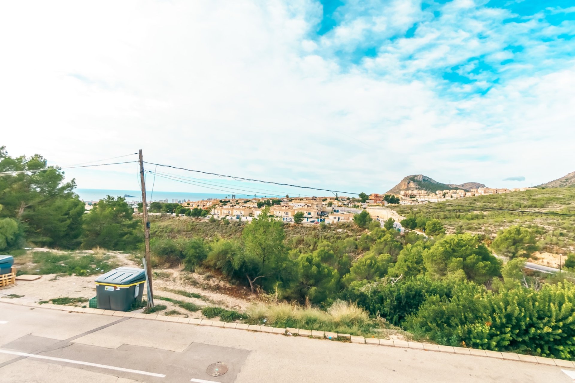 Resale -  Chalet / Villa -
La Nucía