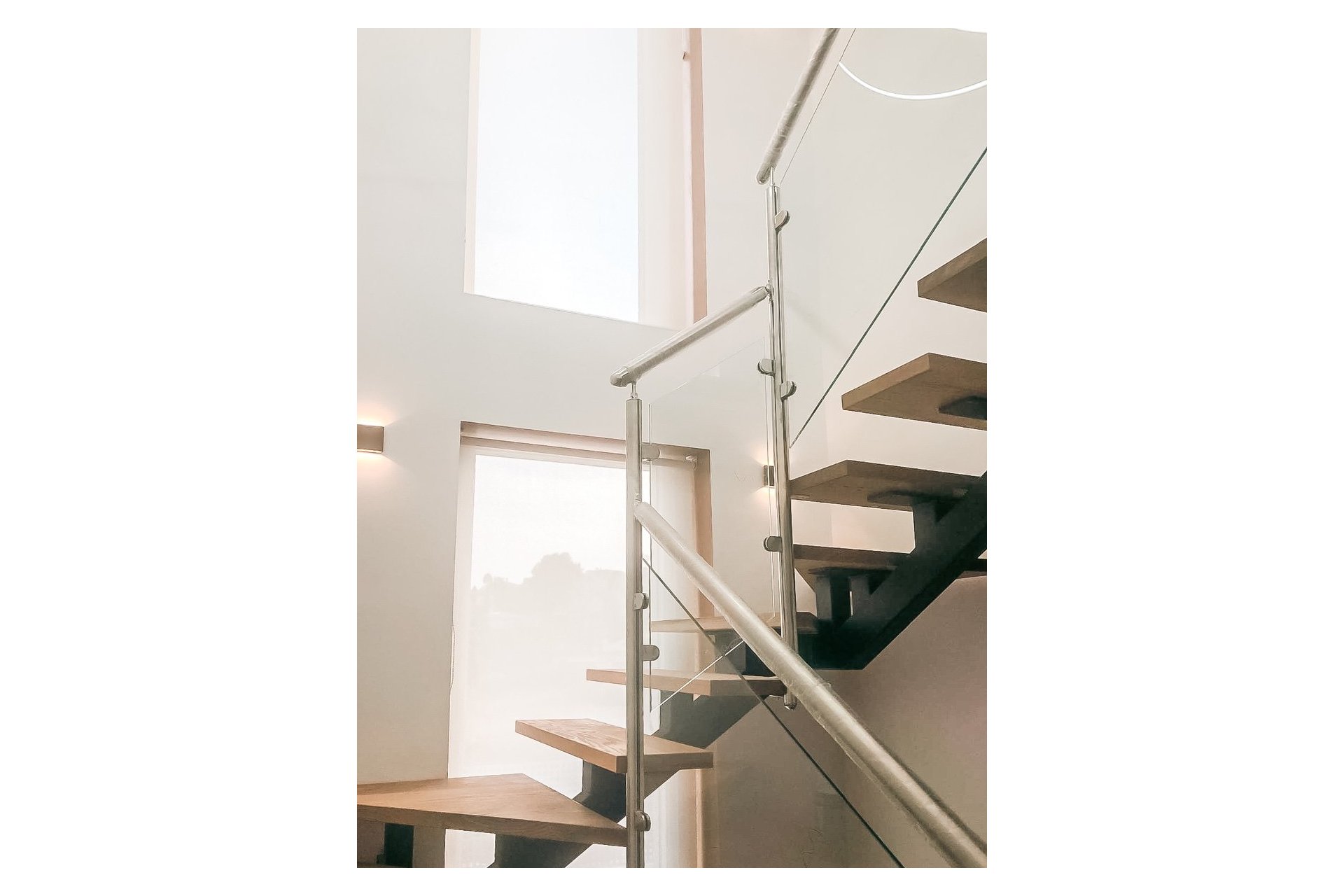 Resale -  Chalet / Villa -
La Nucía