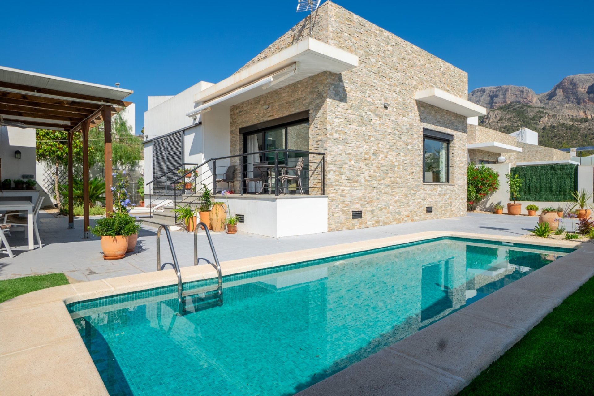Resale -  Chalet / Villa -
Polop