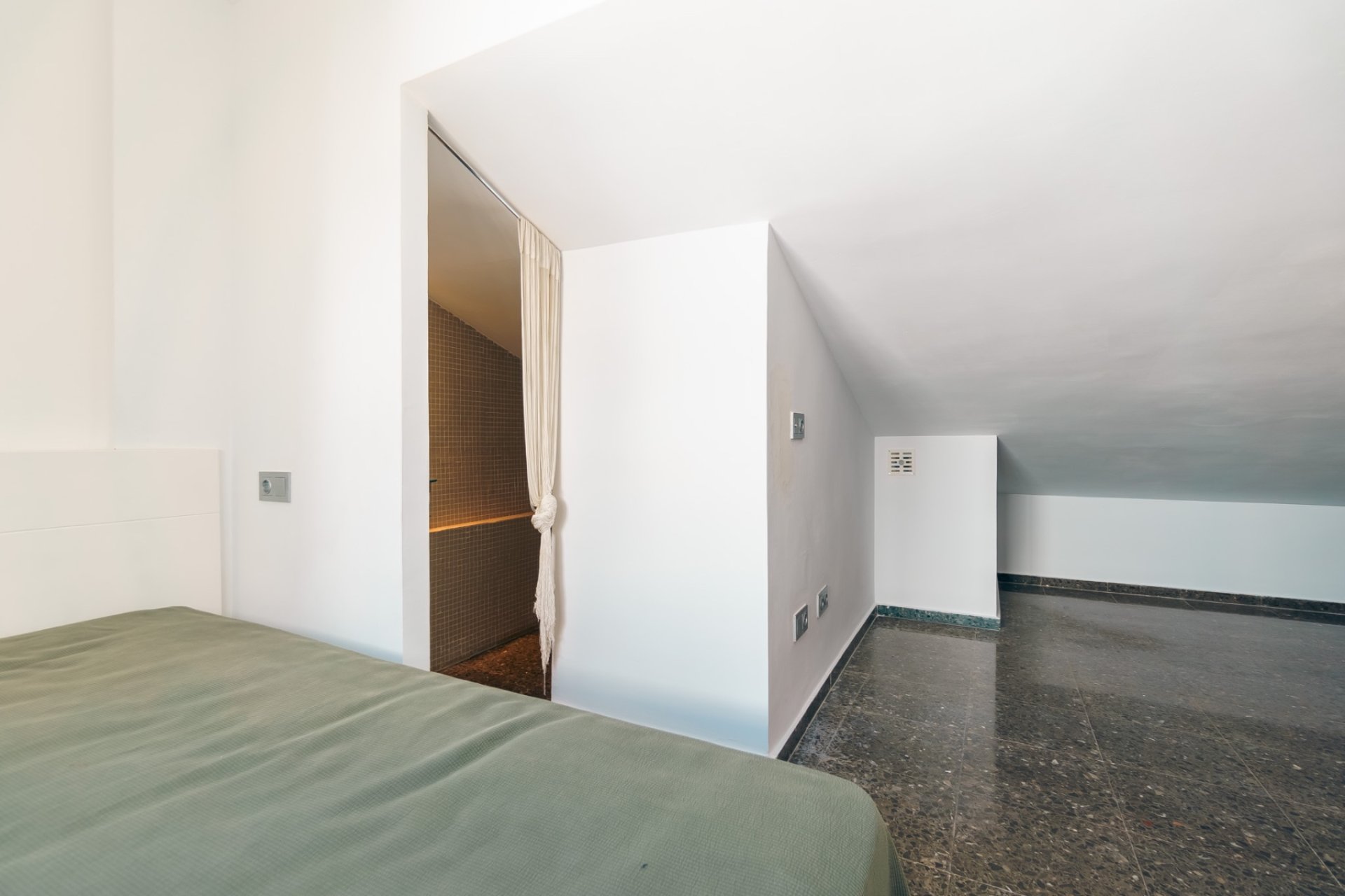 Resale - Penthouse -
Altea