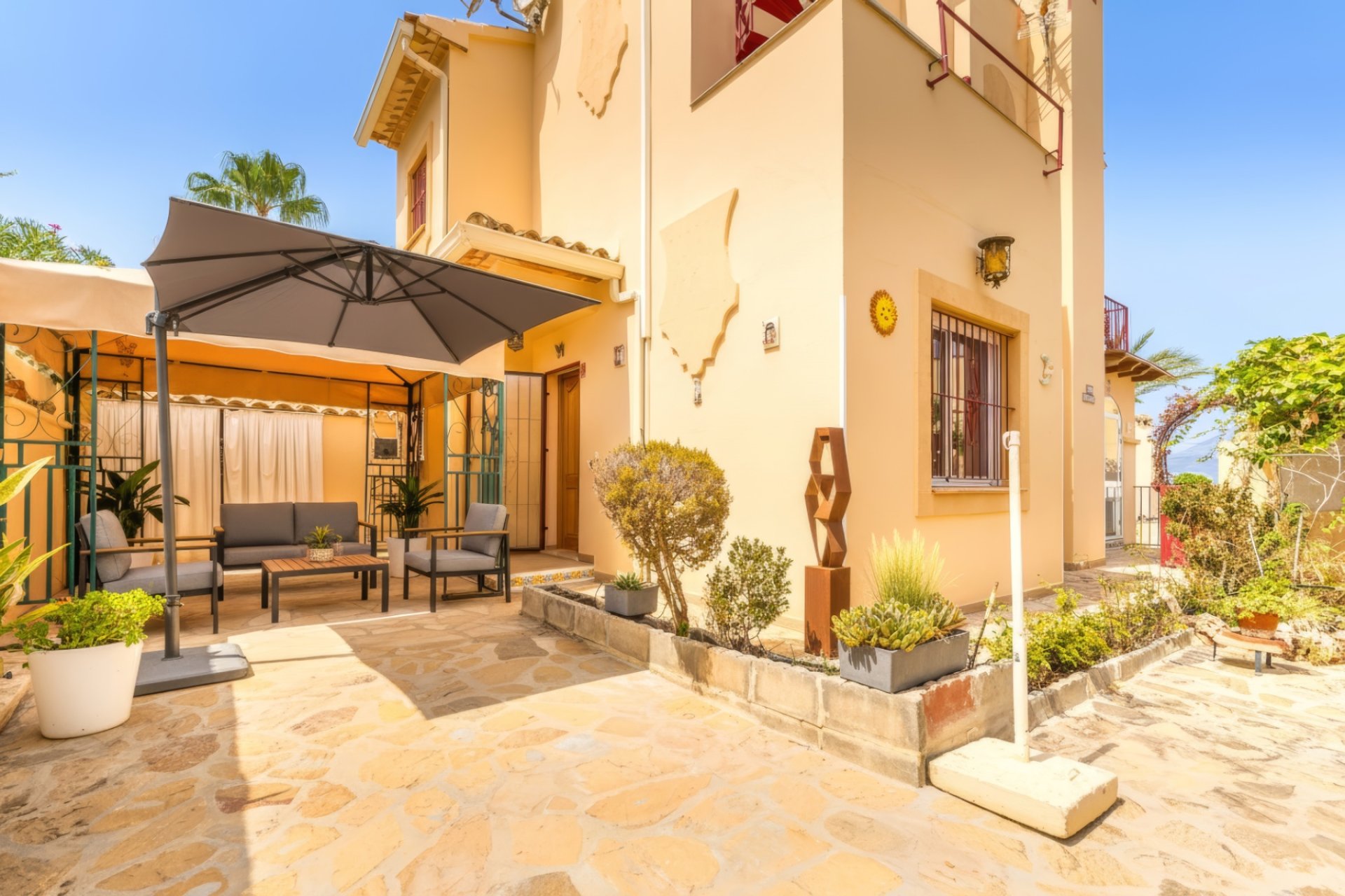 Resale - Townhouse -
Albir