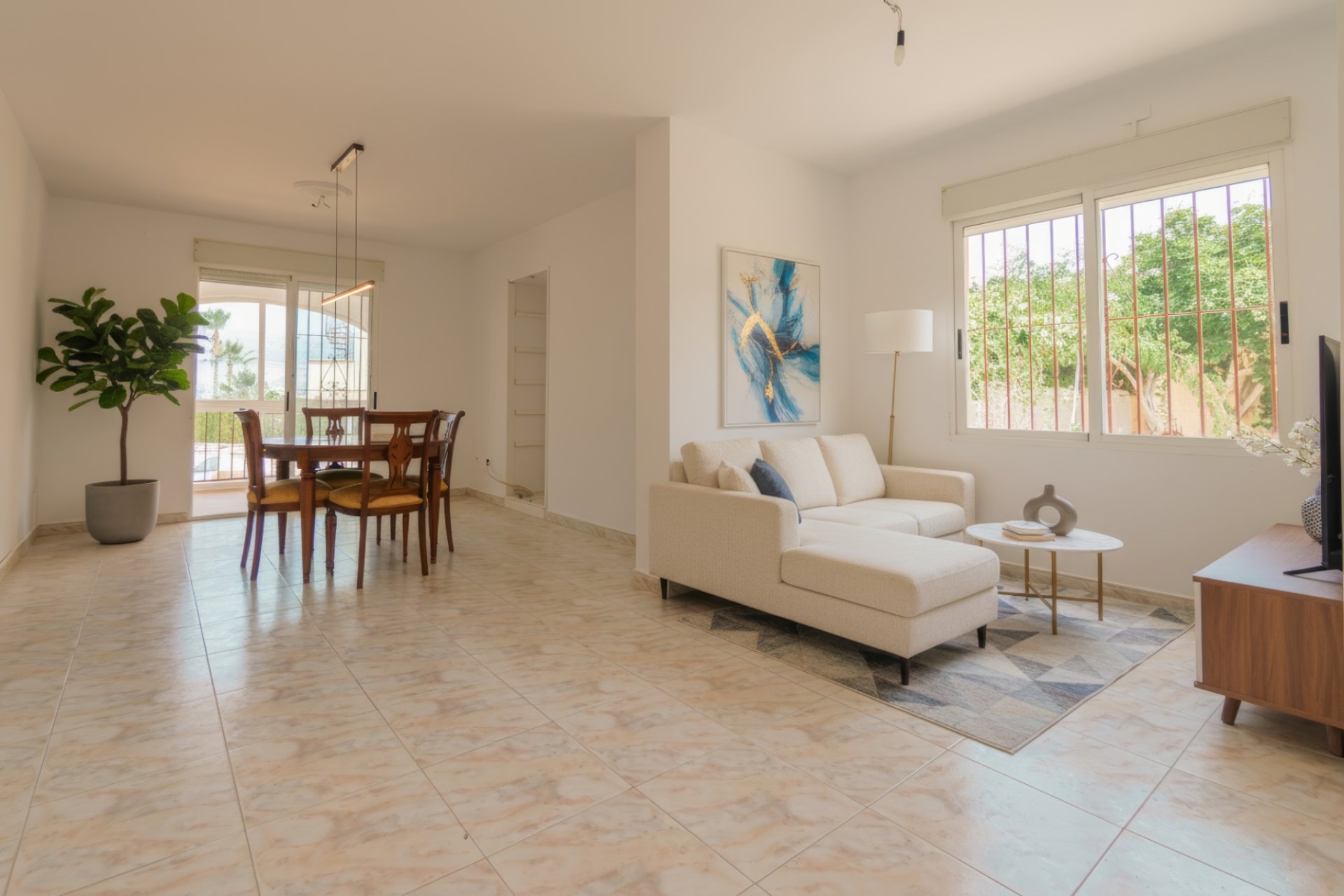 Resale - Townhouse -
Albir