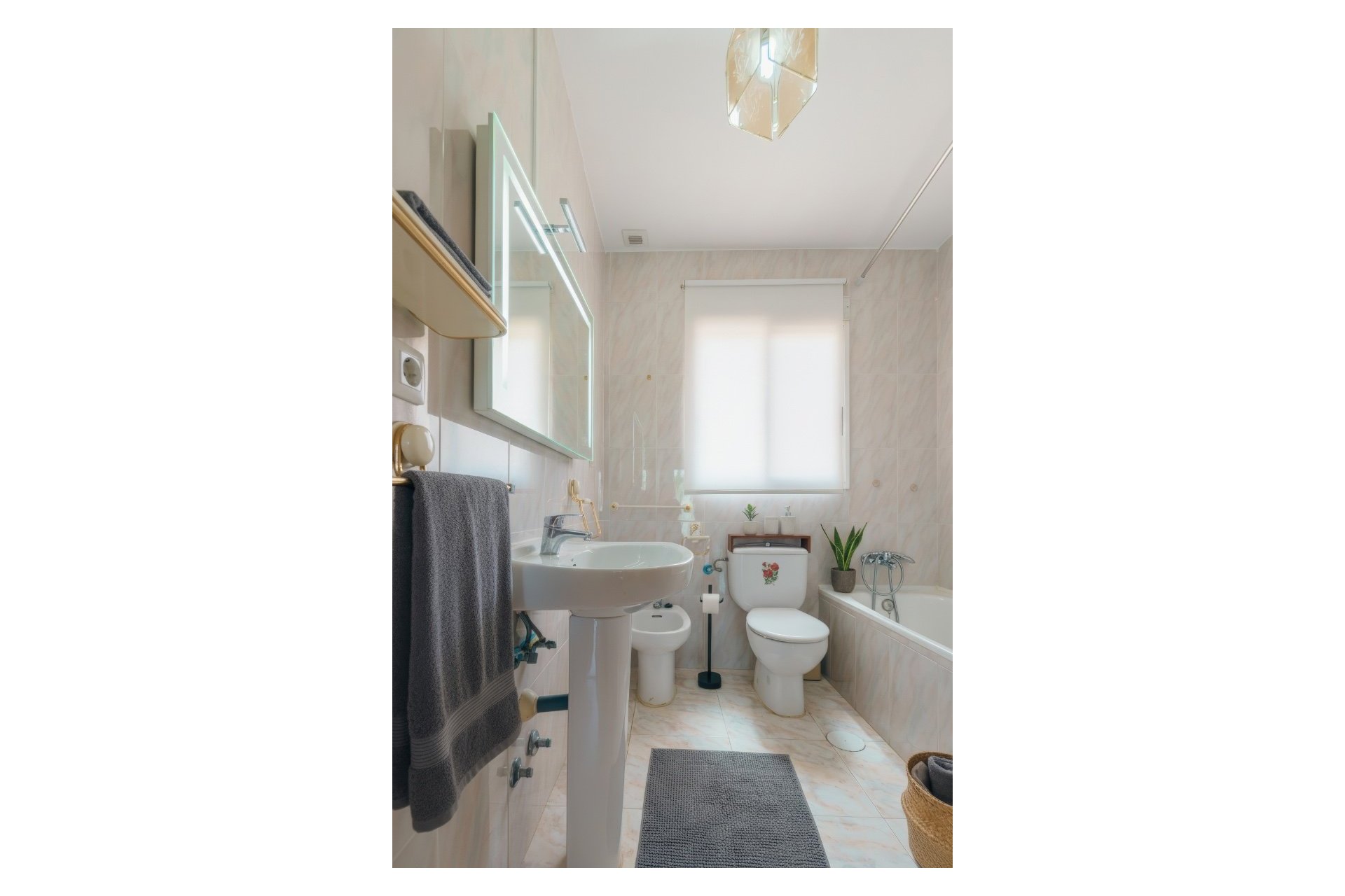 Resale - Townhouse -
Albir